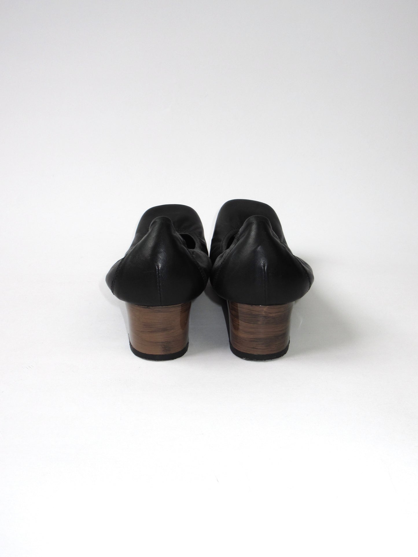 unique toe pumps