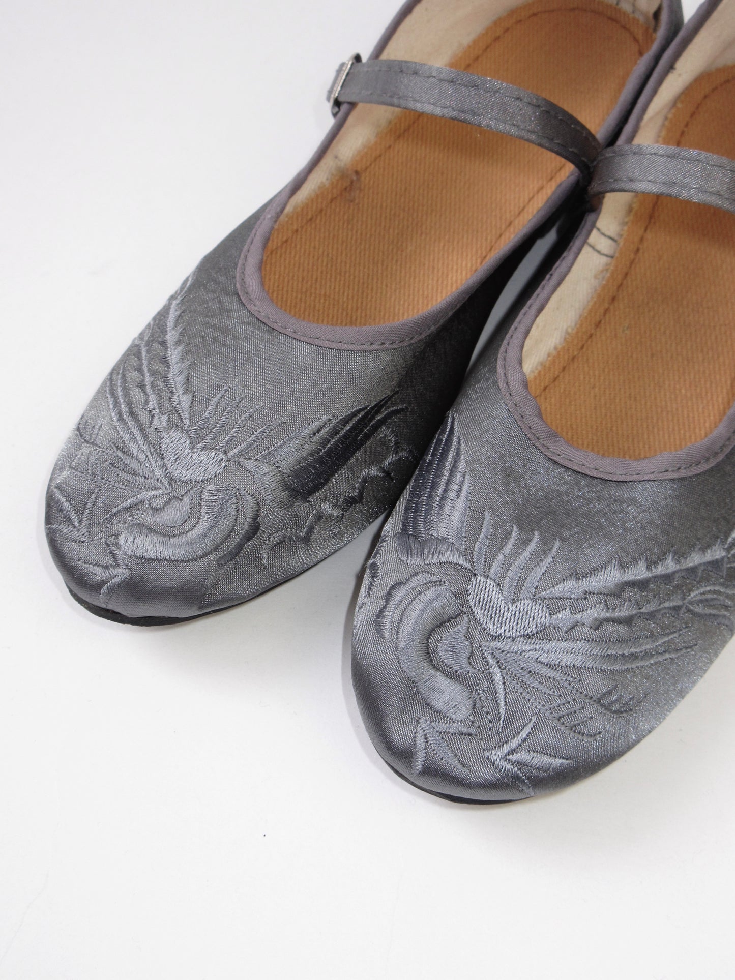 embroidery china pattern shoes