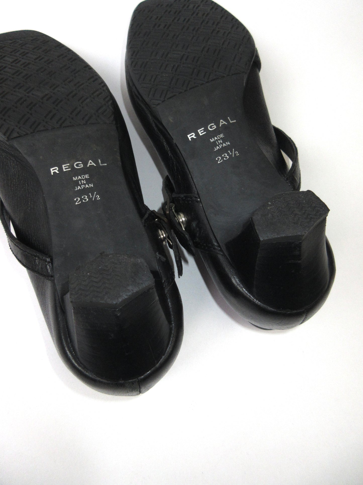 REGAL double strap pumps