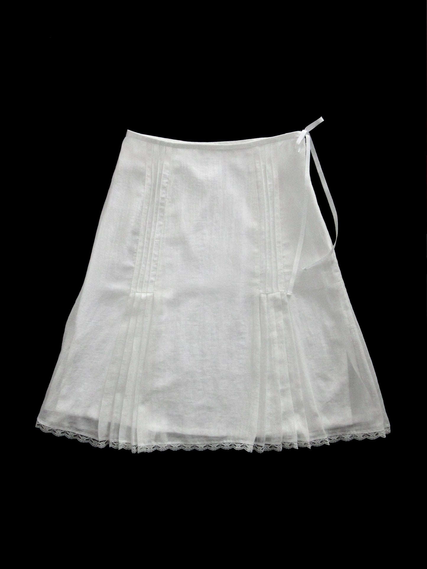 white lace skirt