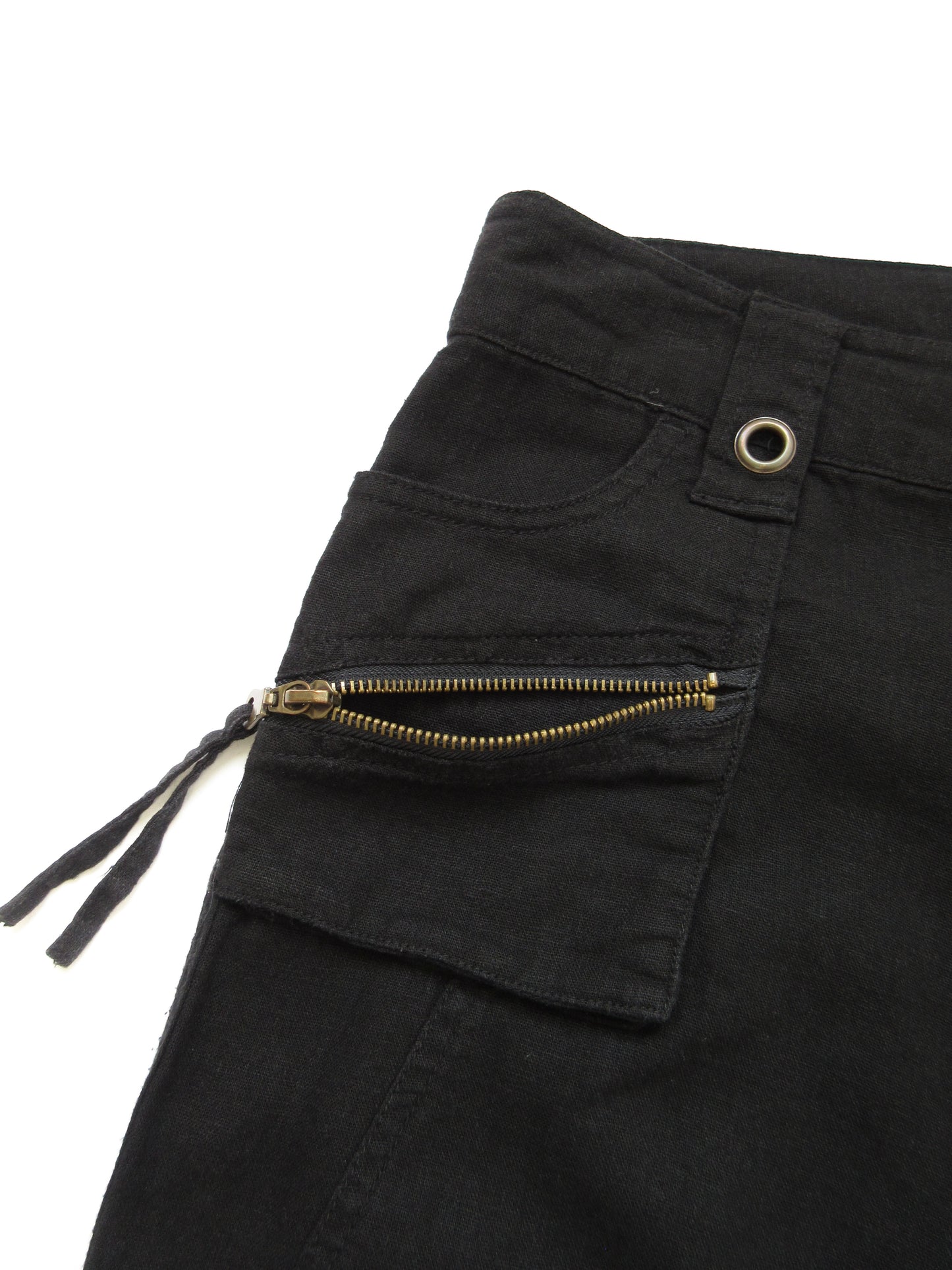 linen details pants