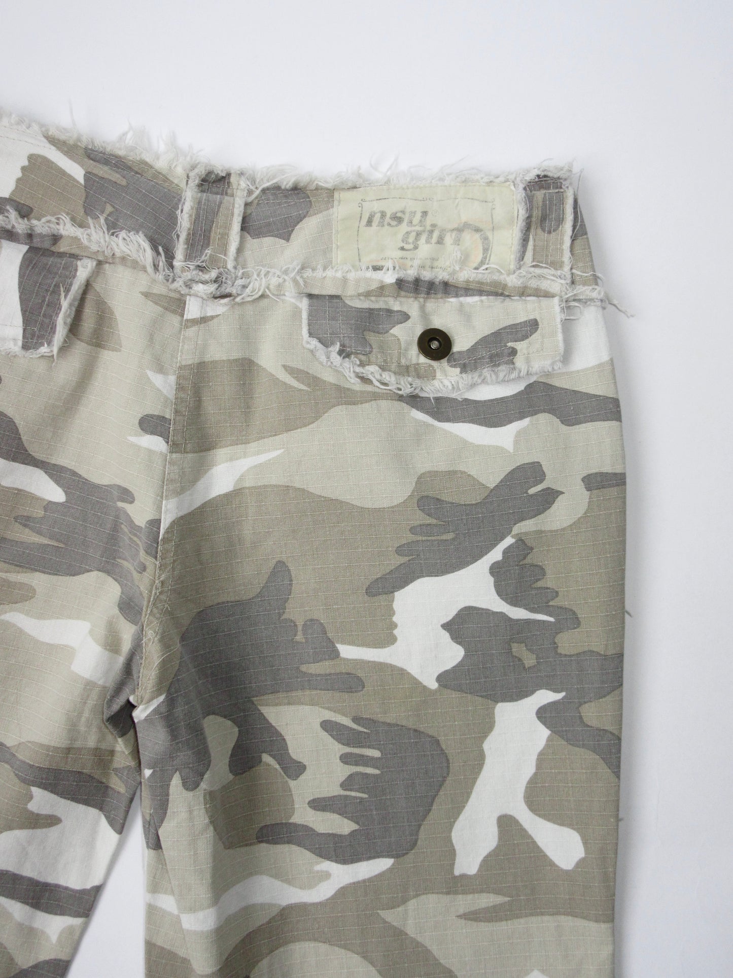 camo pattern low rise pants
