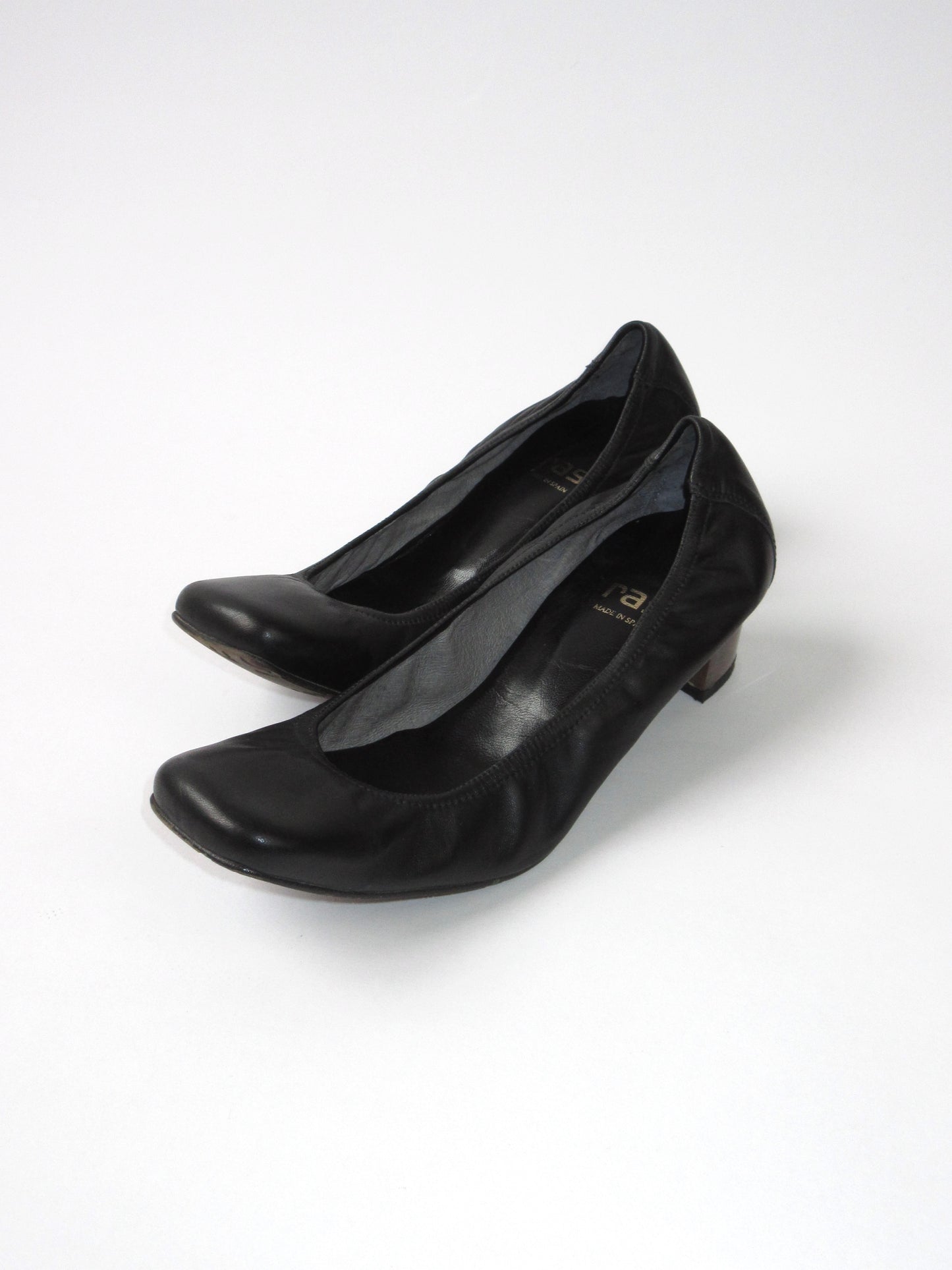 unique toe pumps