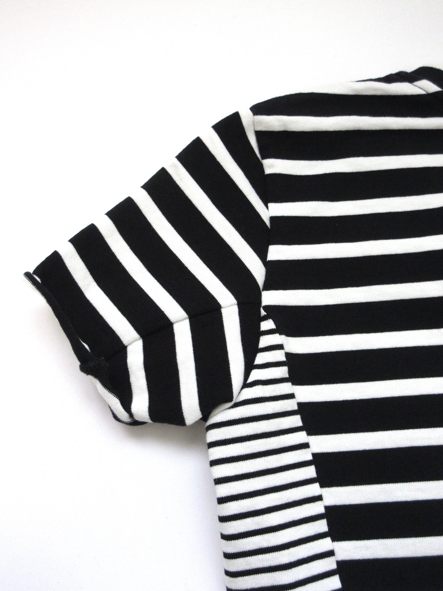 panel stripe vneck t-shirt