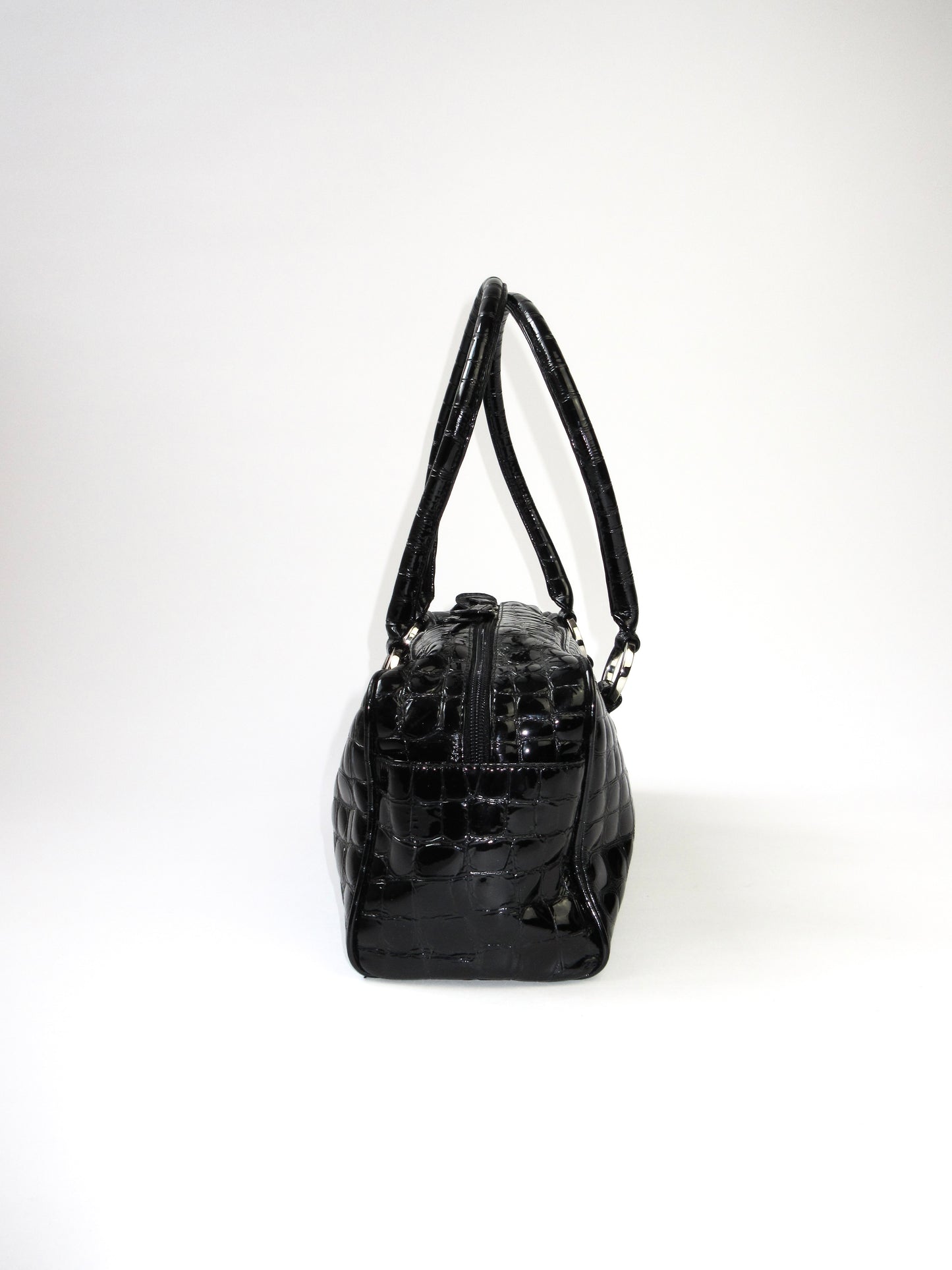 embossed enamel sholder bag