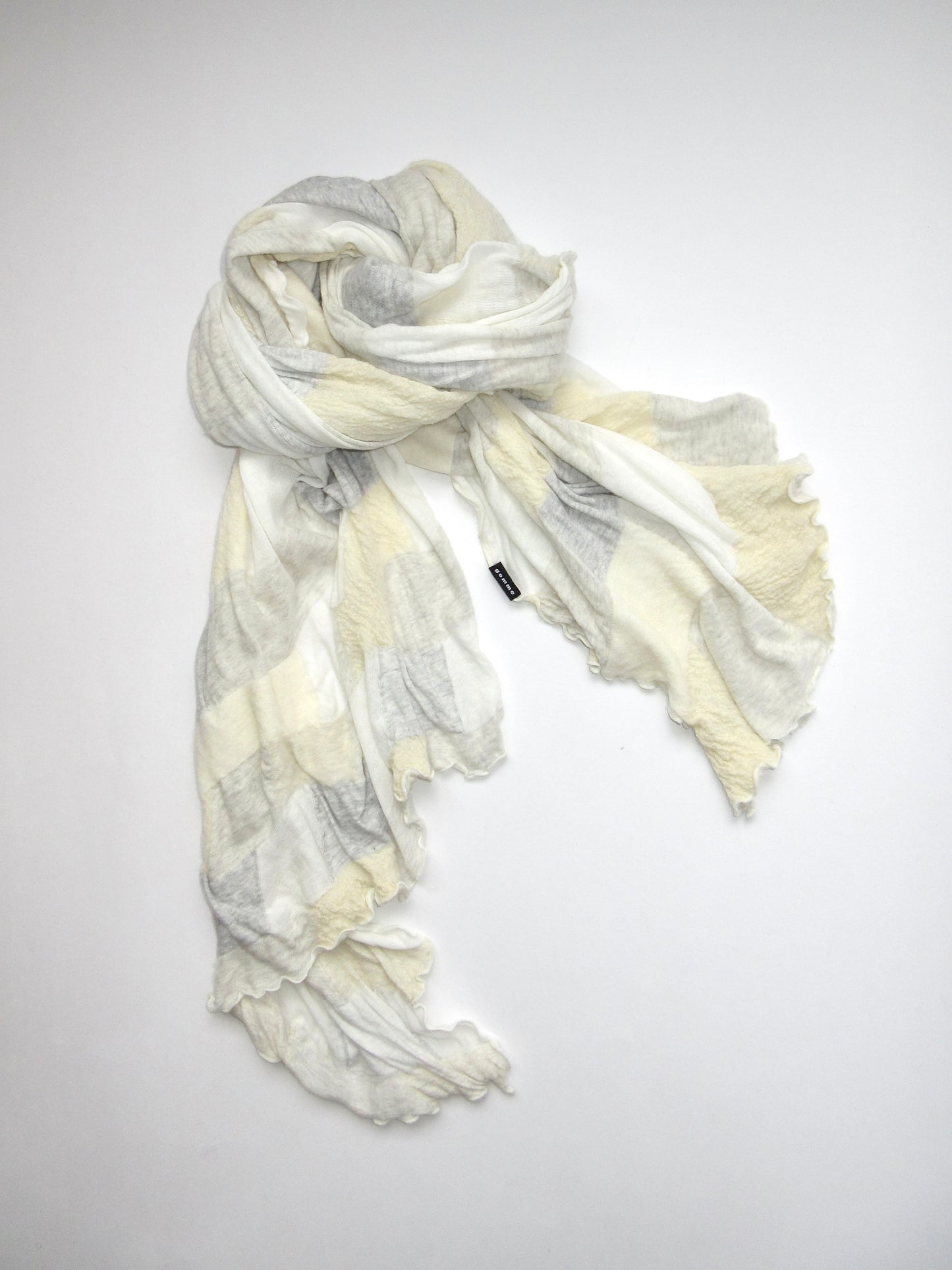 gomme multi pattern stole