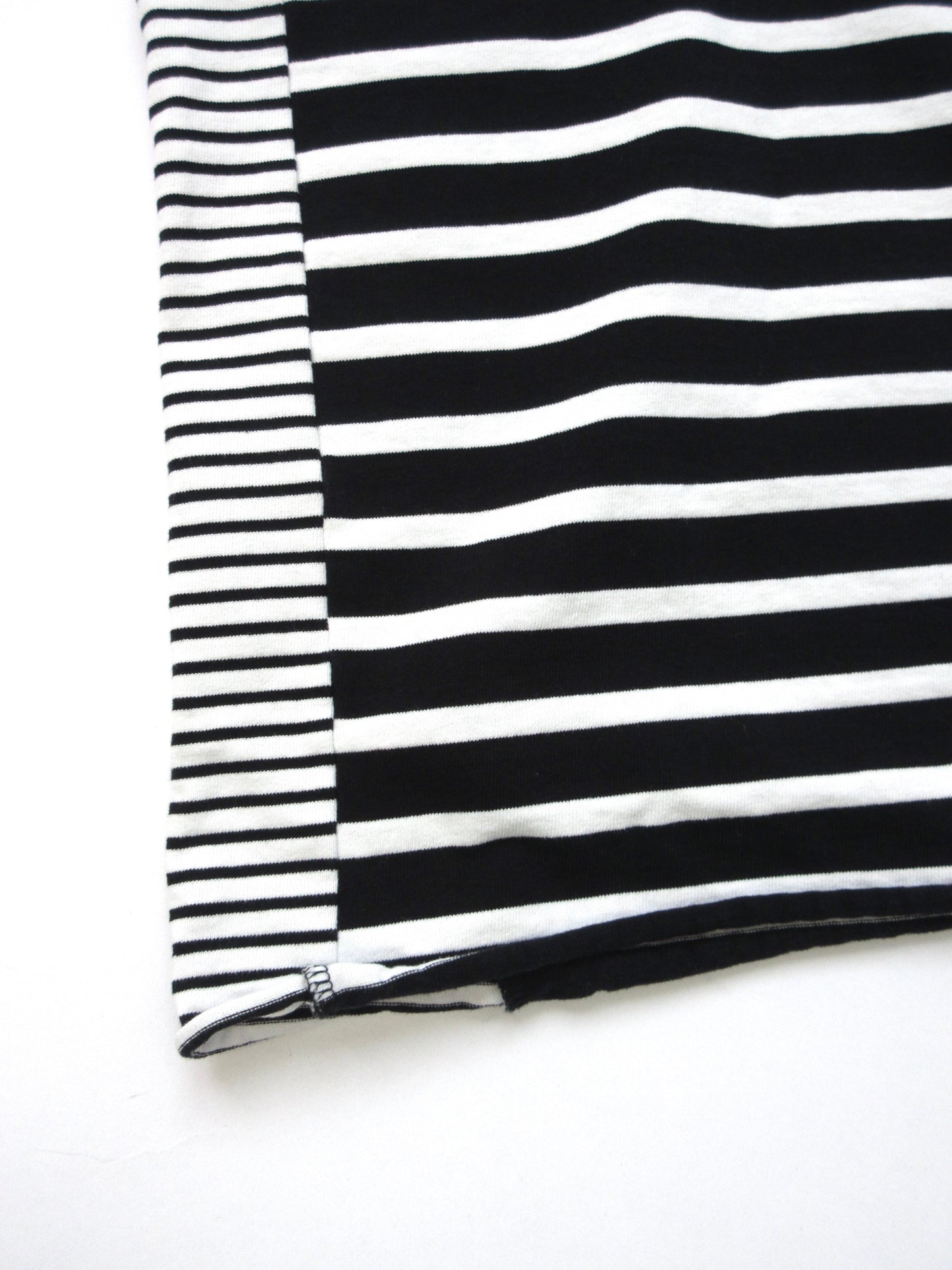panel stripe vneck t-shirt
