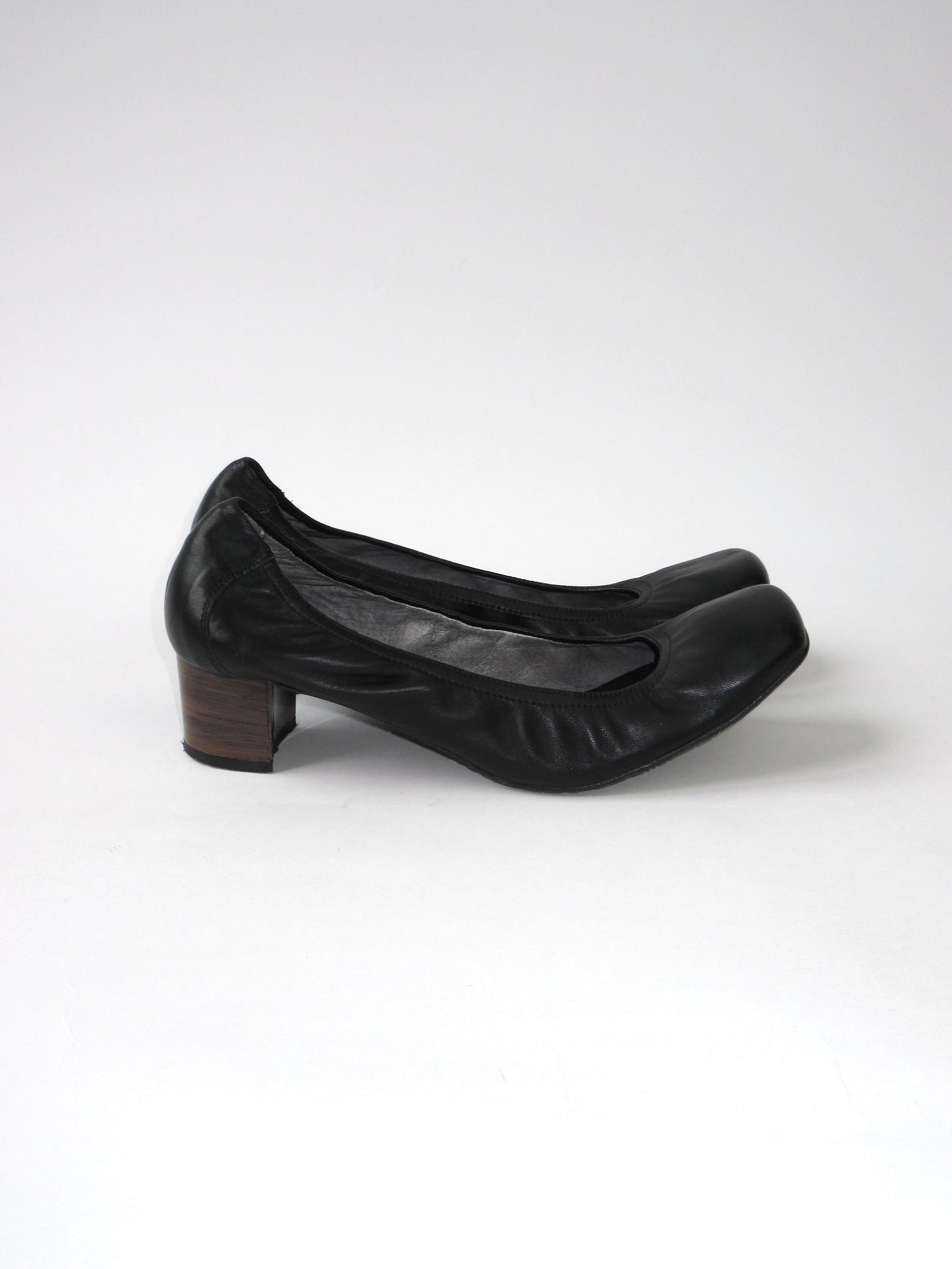 unique toe pumps