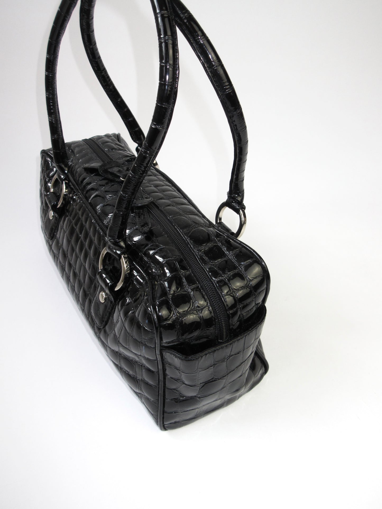 embossed enamel sholder bag