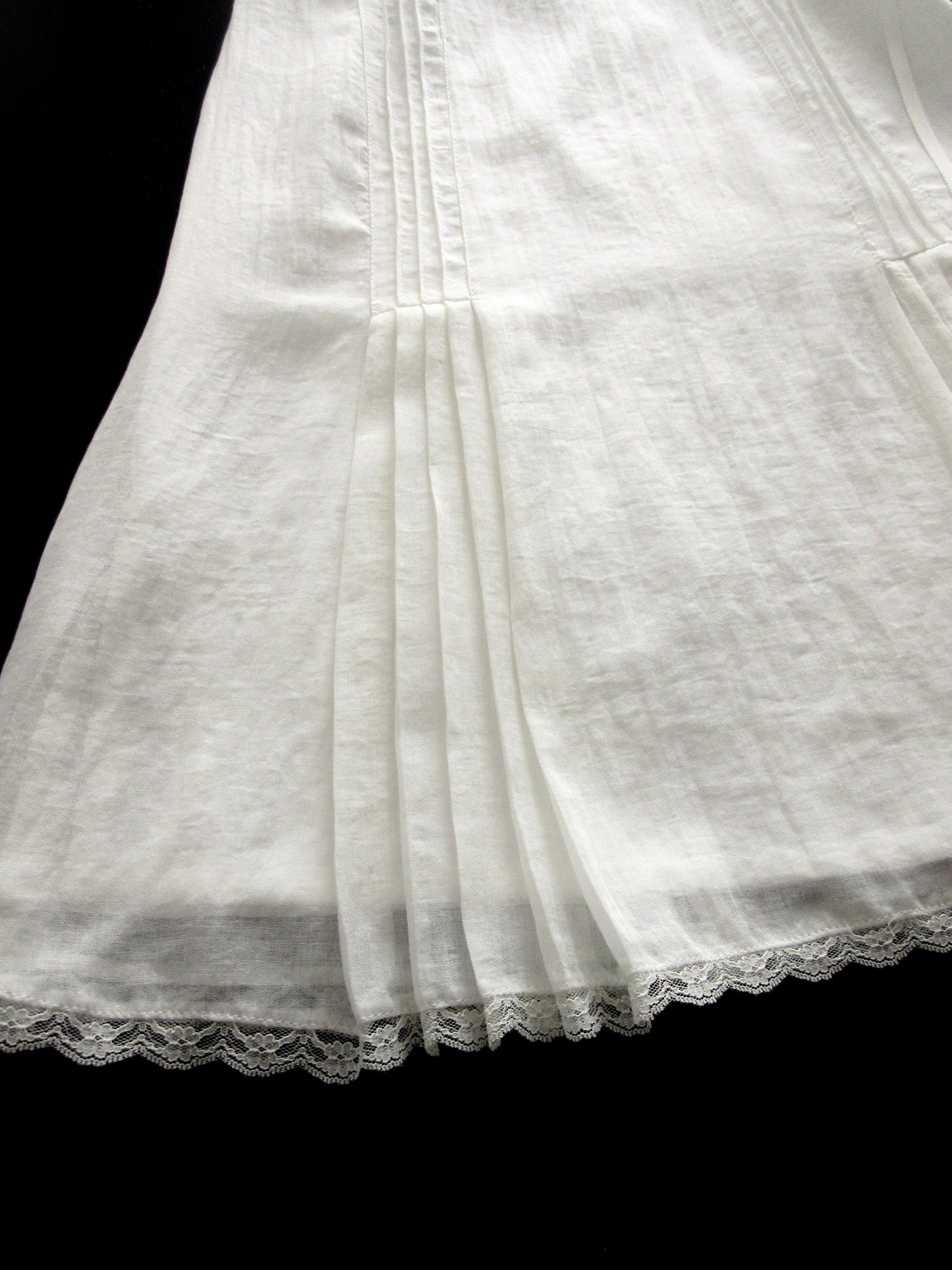 white lace skirt