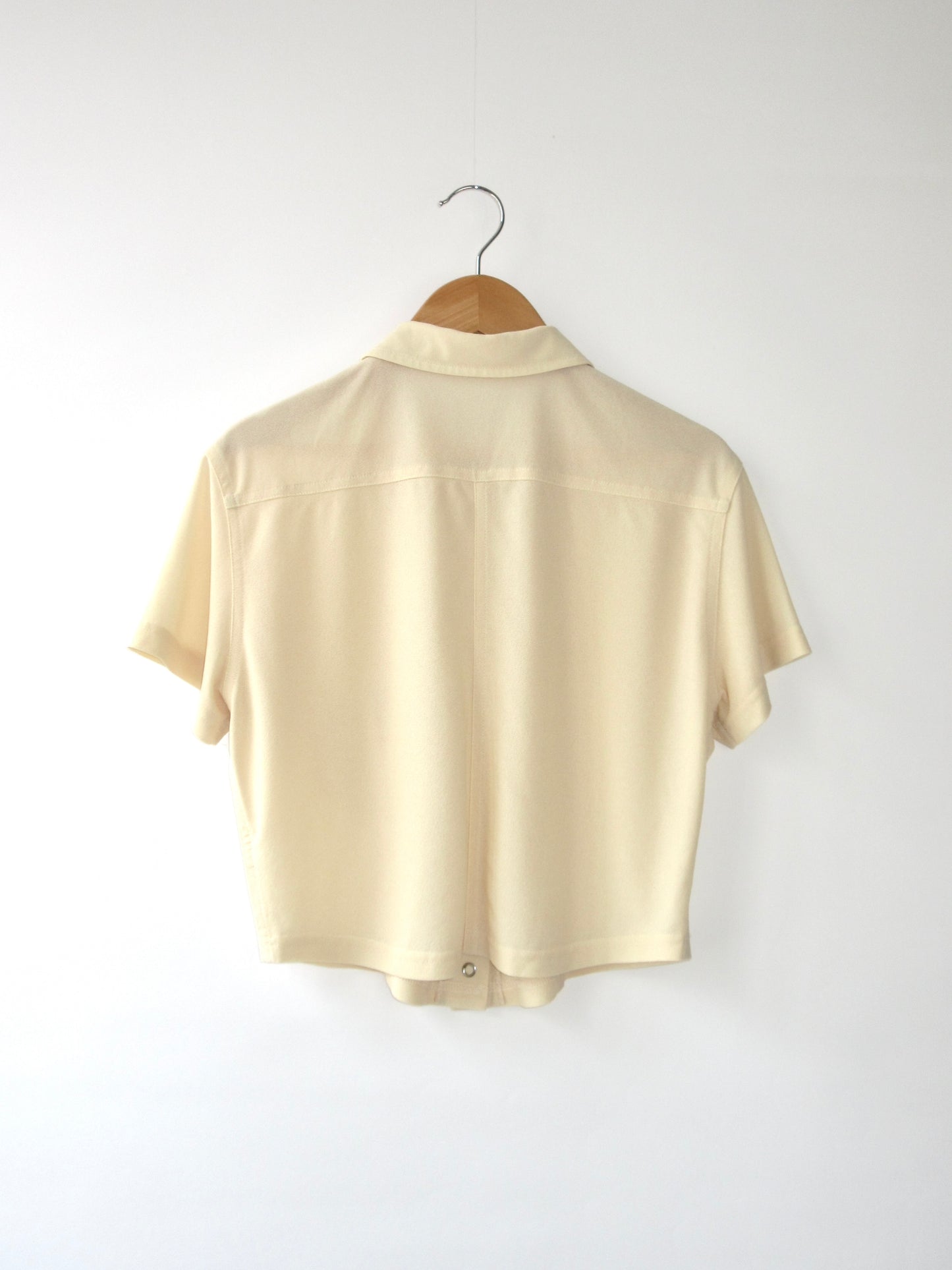 【used】ivory crop shirt