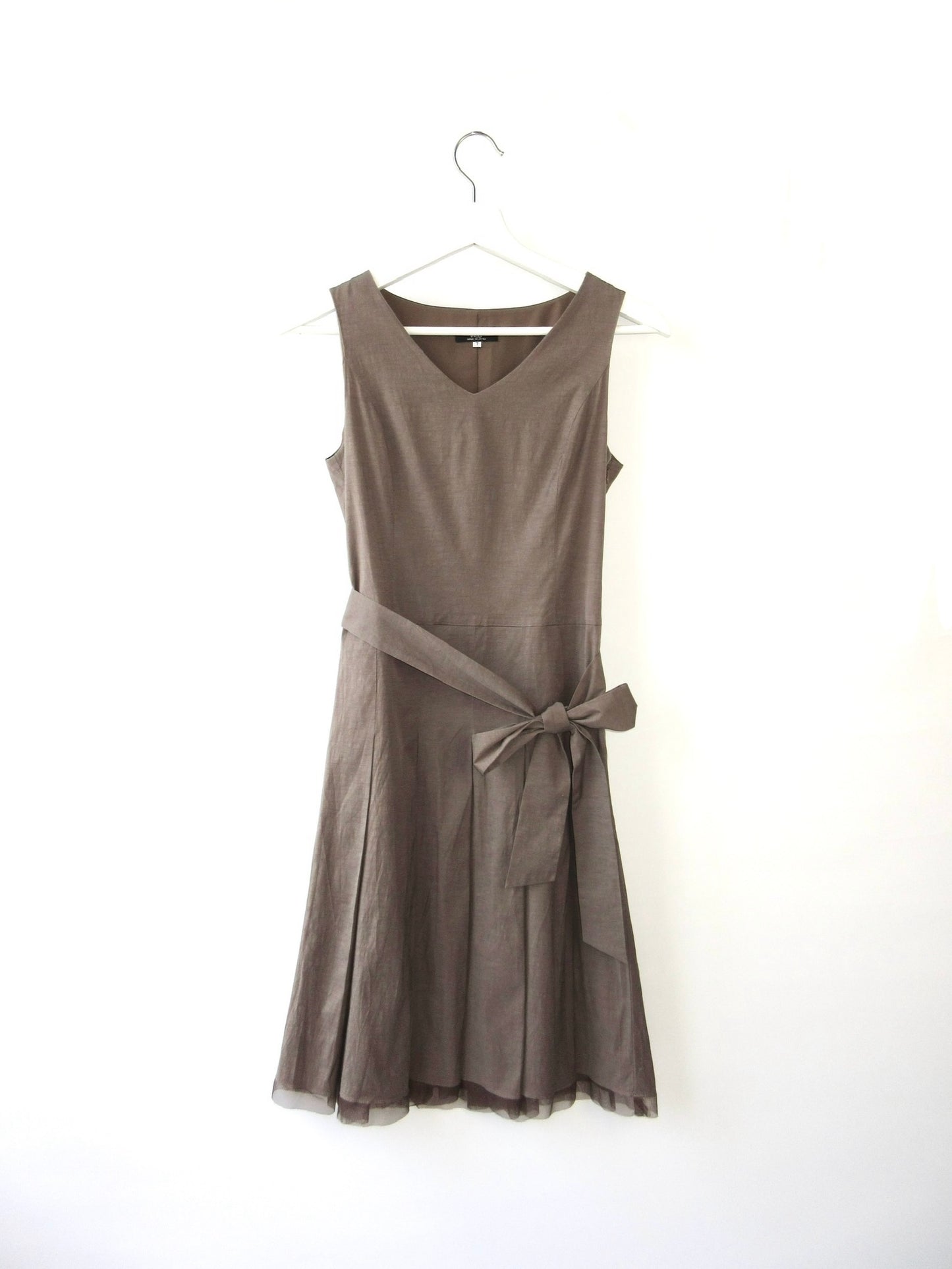 pleated dress with ribbon