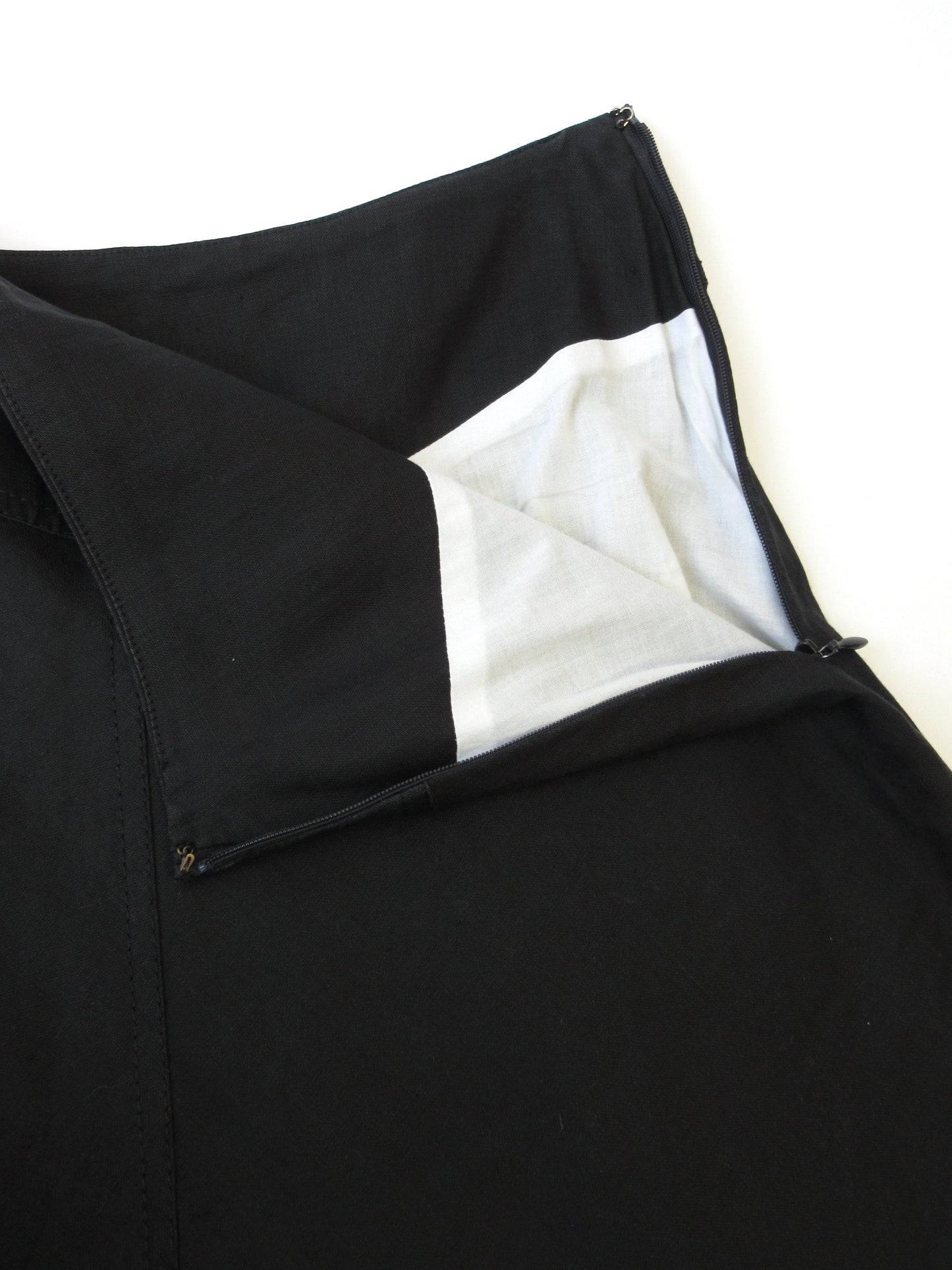 black linen skirt