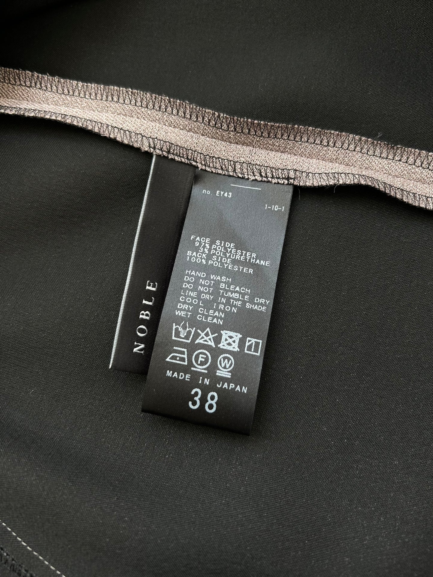 puff sleeve seams tunic