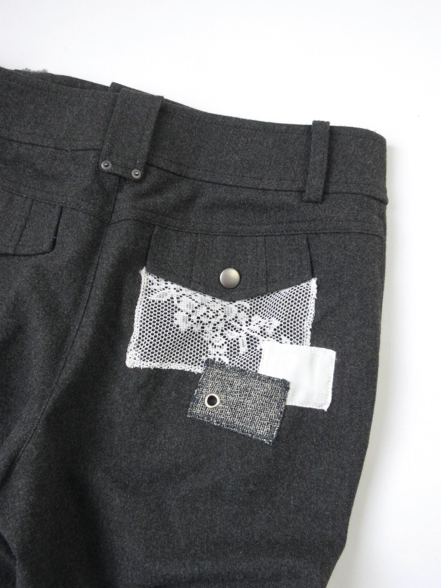 65 worm‐eaten half pants