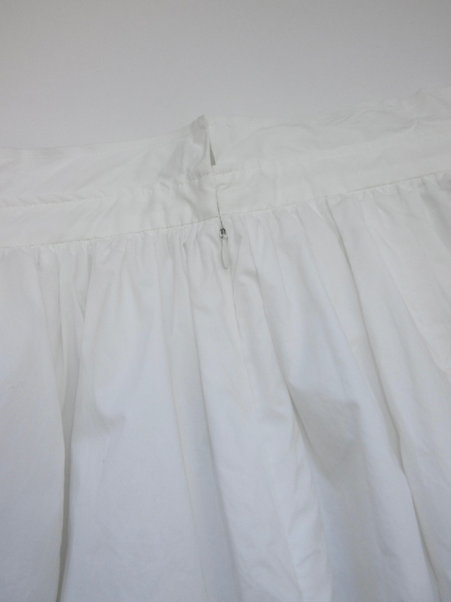 white cotton volume skirt