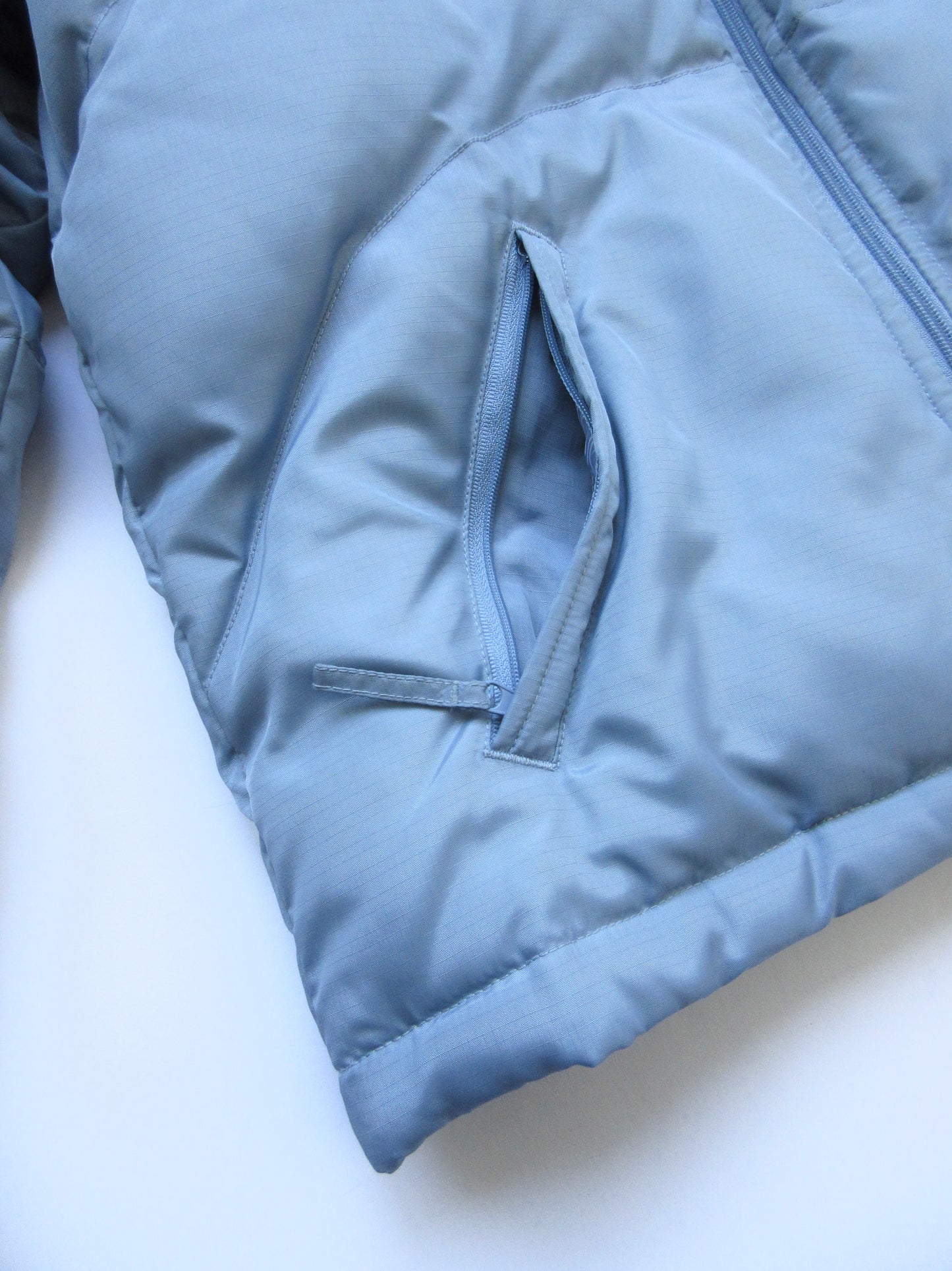 【used】Reebok light blue down jacket