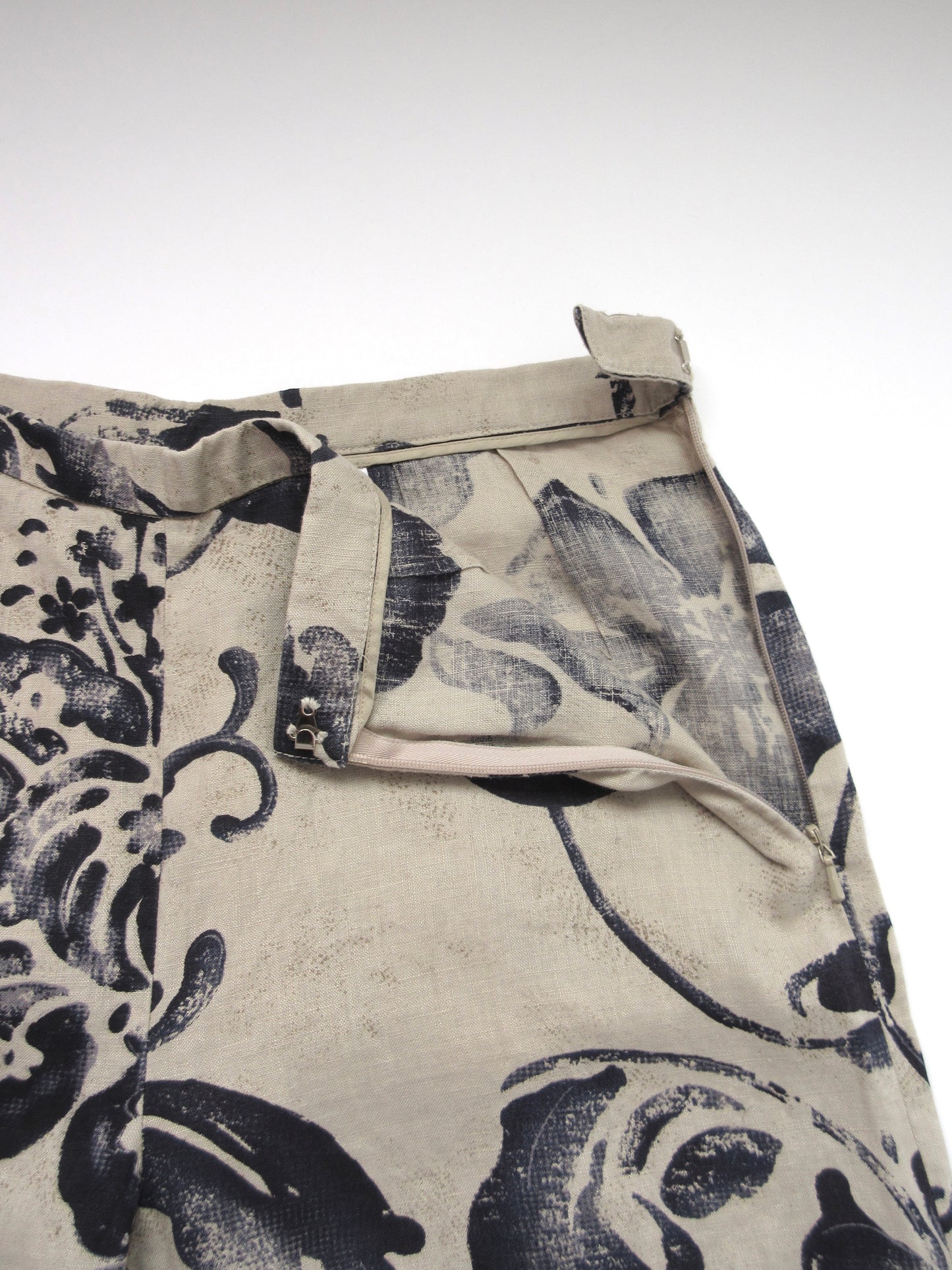 【used】botanical pattern pants