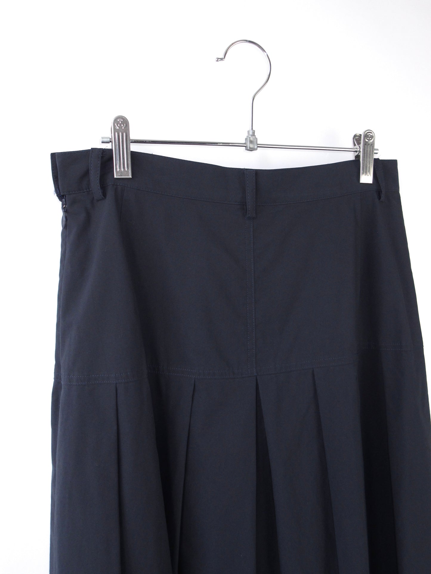 navy pleated skirt