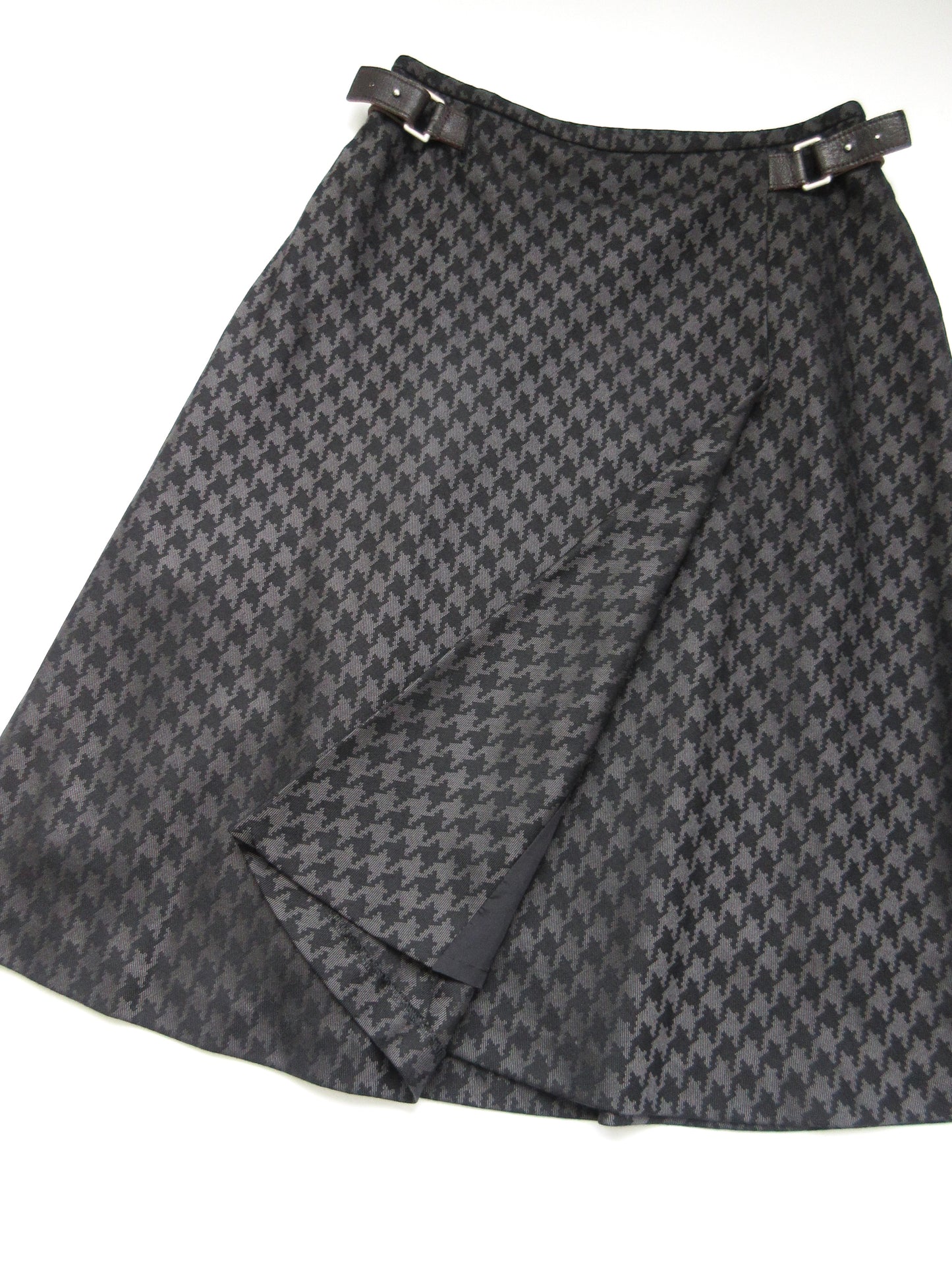 patterned wrap skirt