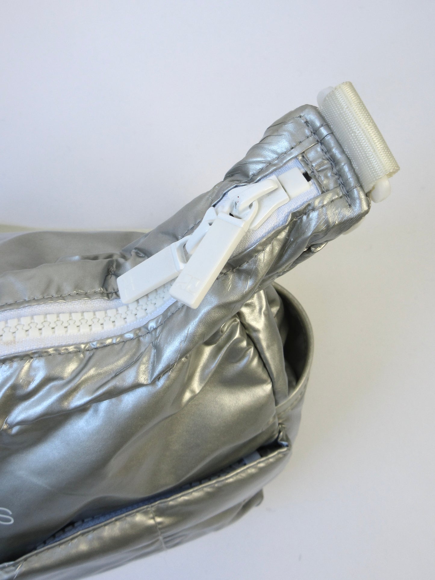 courreges silver shoulder bag