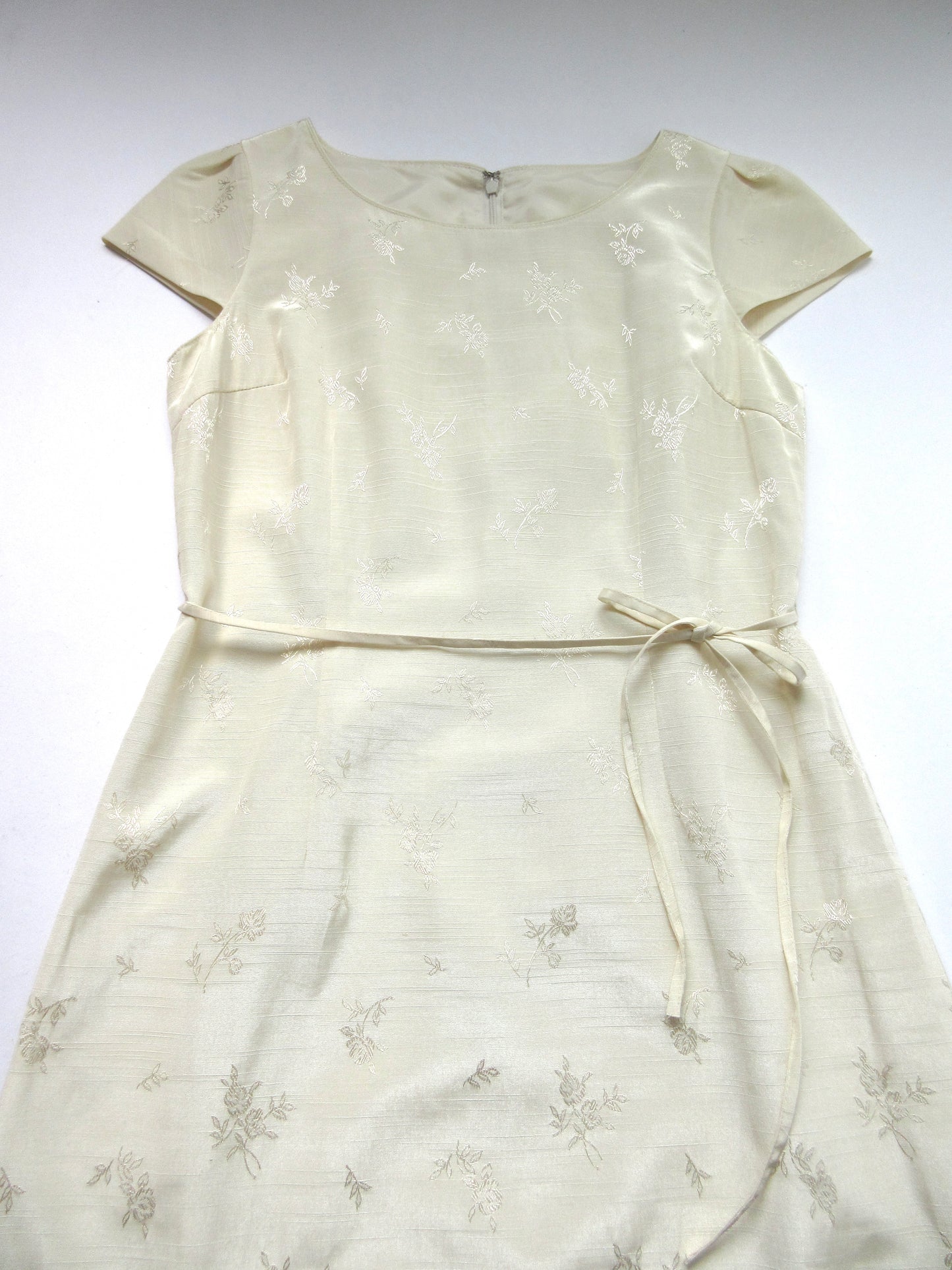 【used】light yellow flower pattern dress