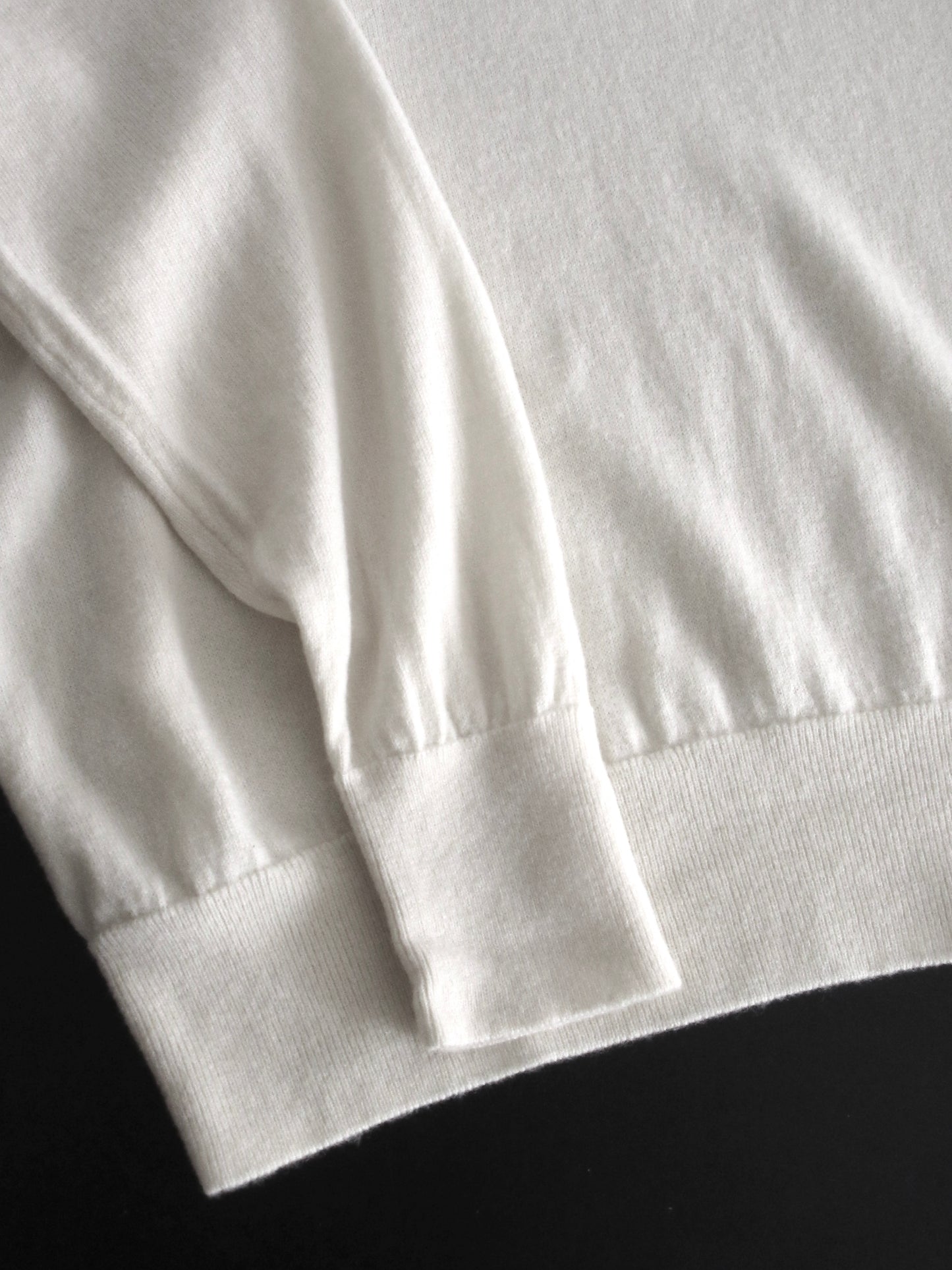 【used】vneck knit top