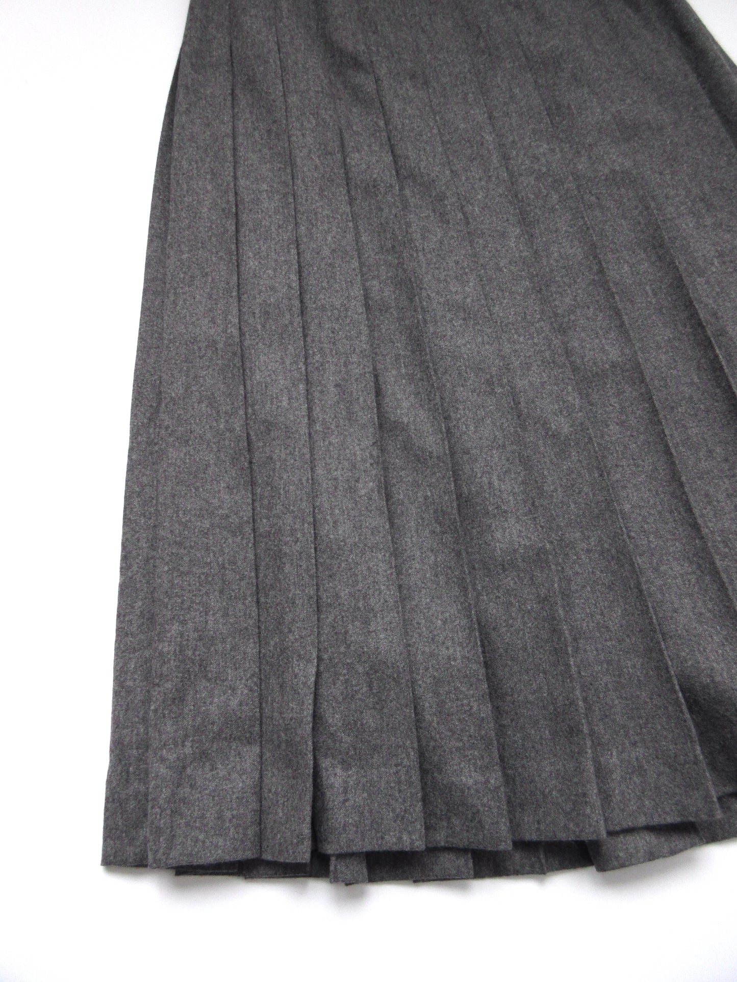 long pleats skirt