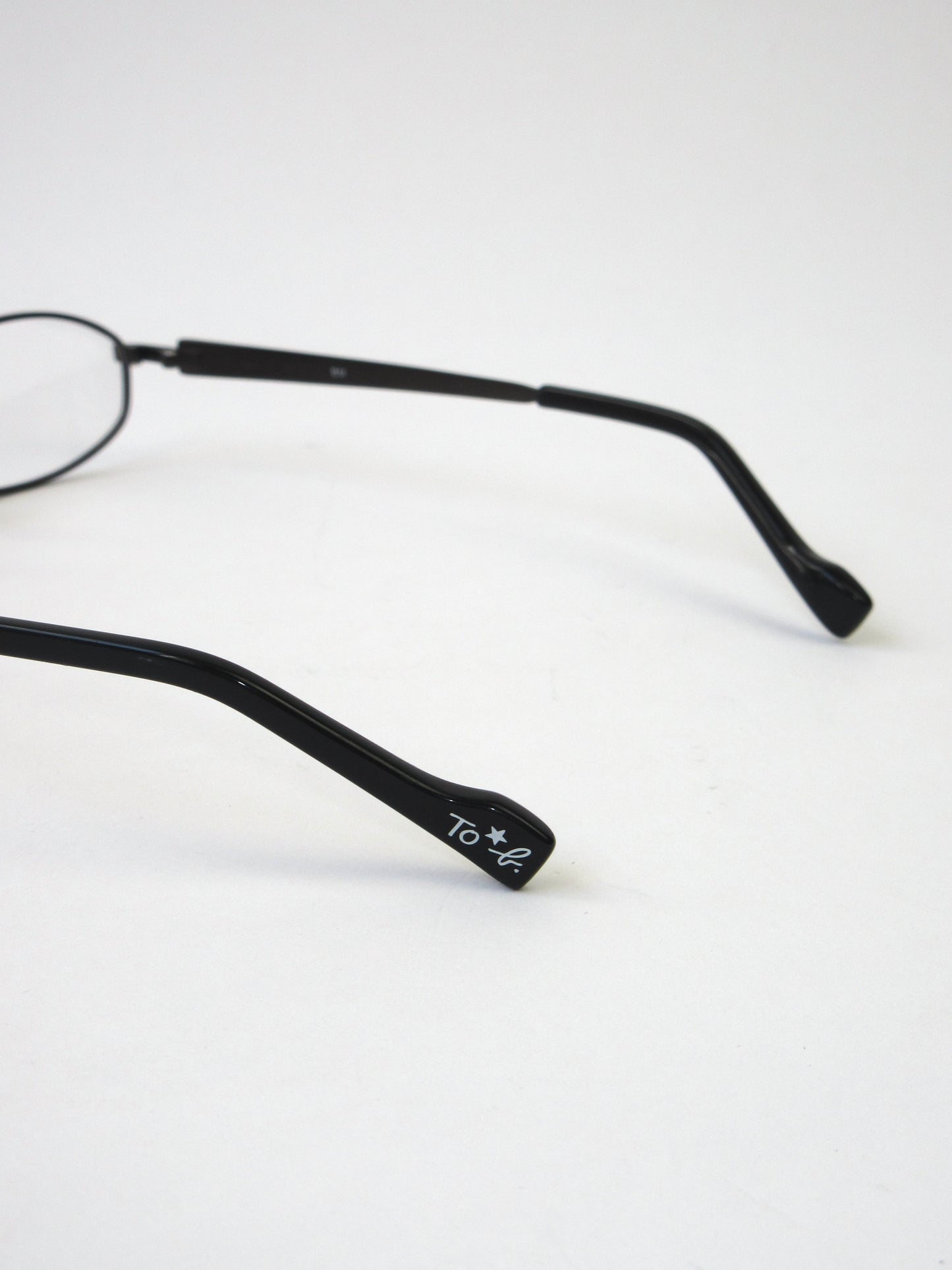 agnes b. round glasses