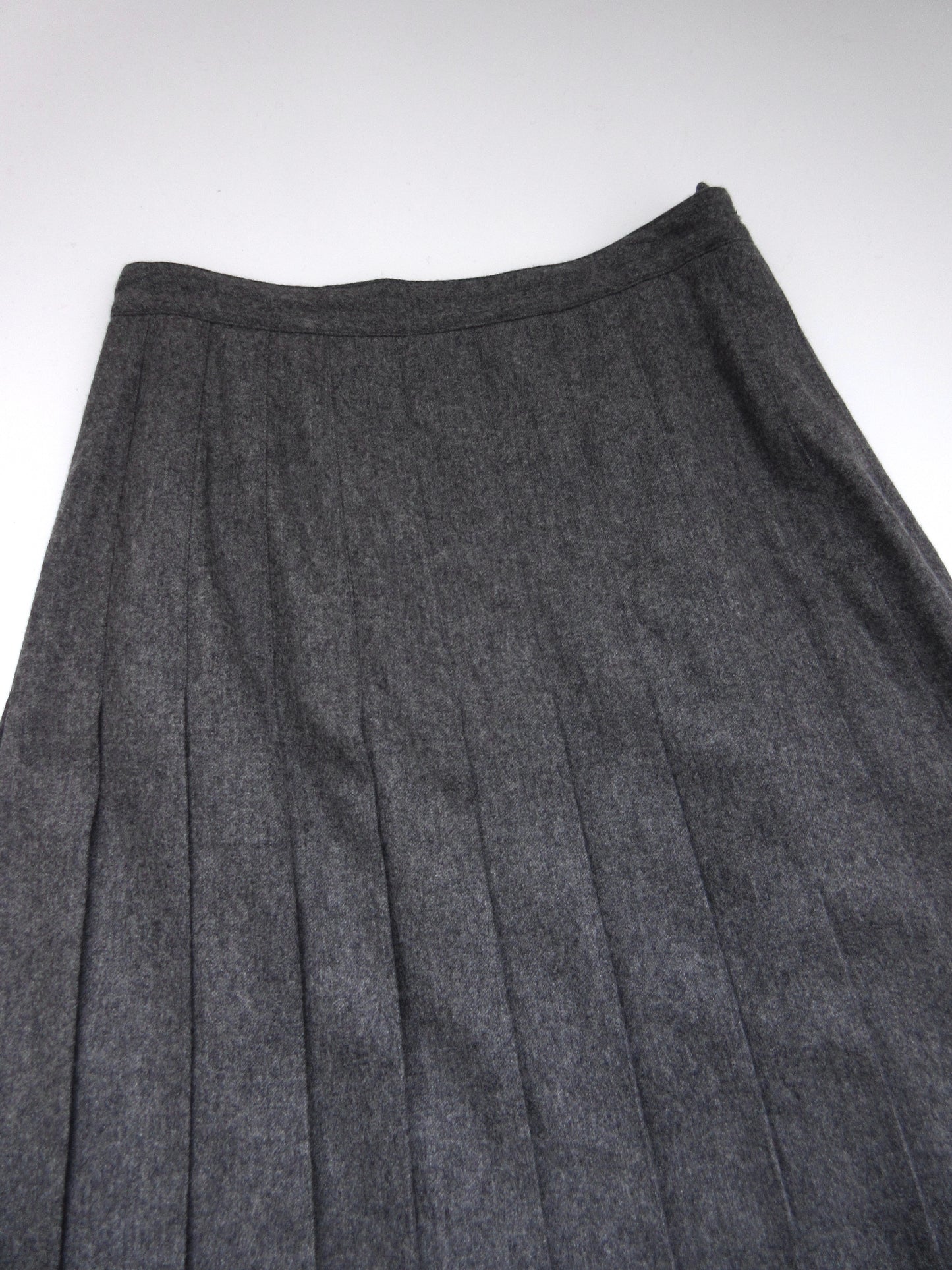 long pleats skirt