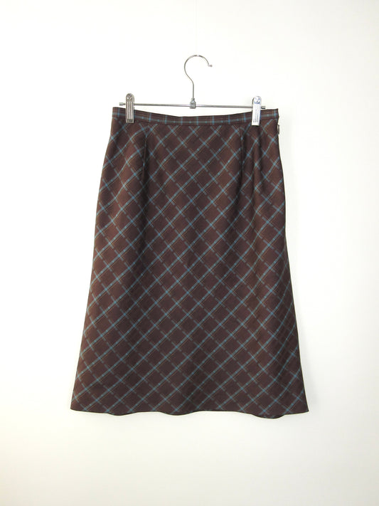 brown plaid skirt