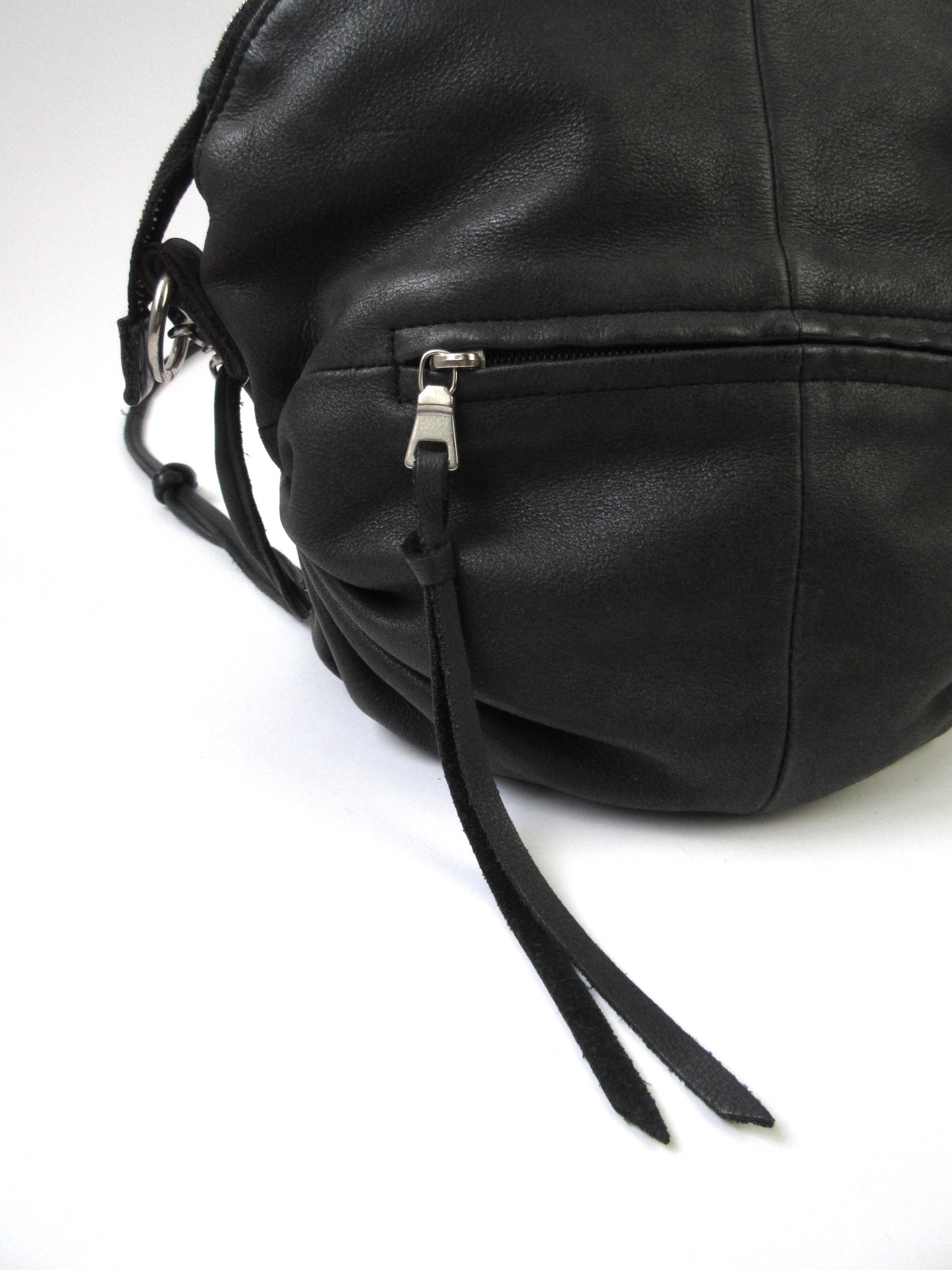 【used】round design leather bag