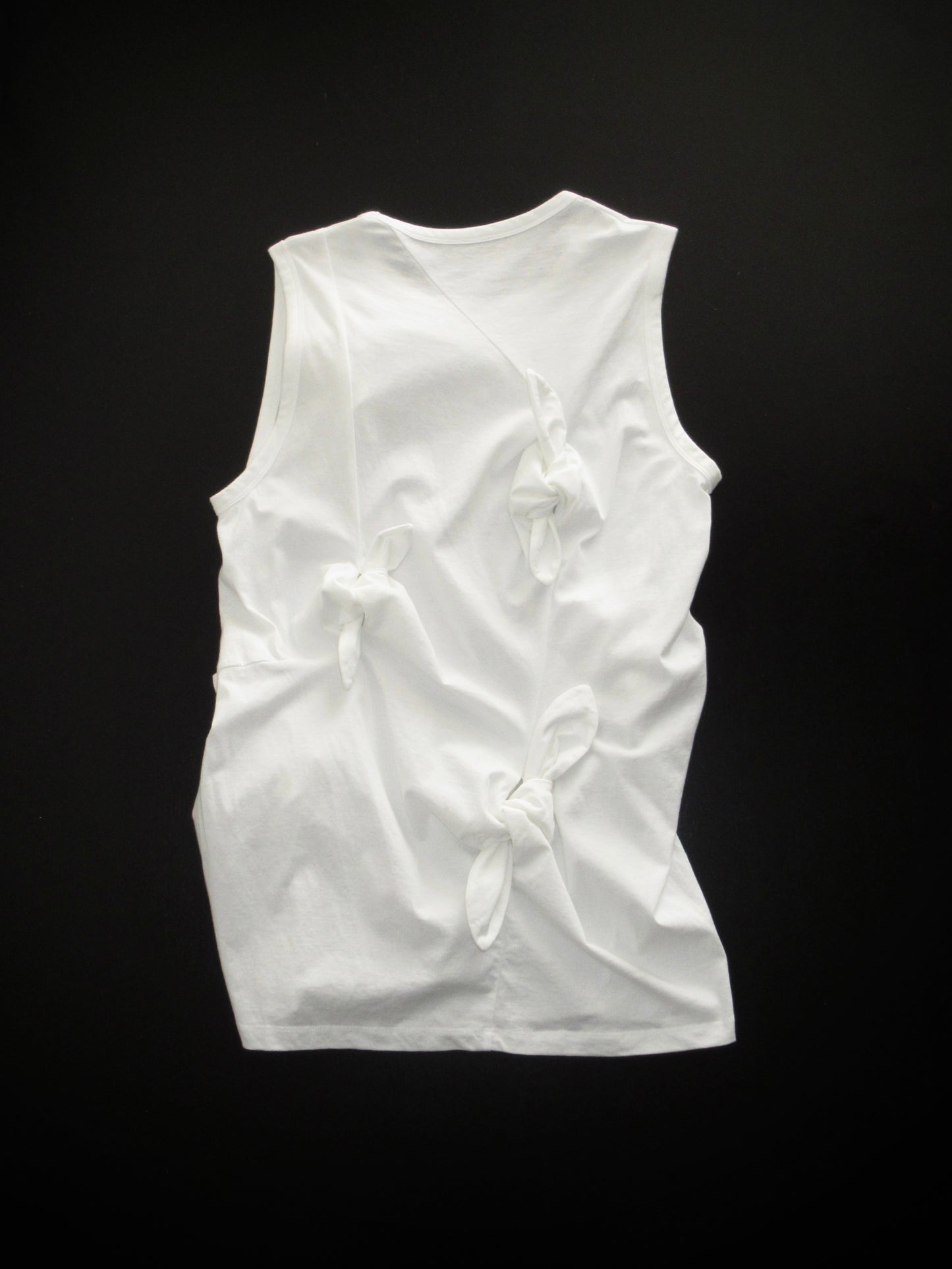 knot design sleeveless top