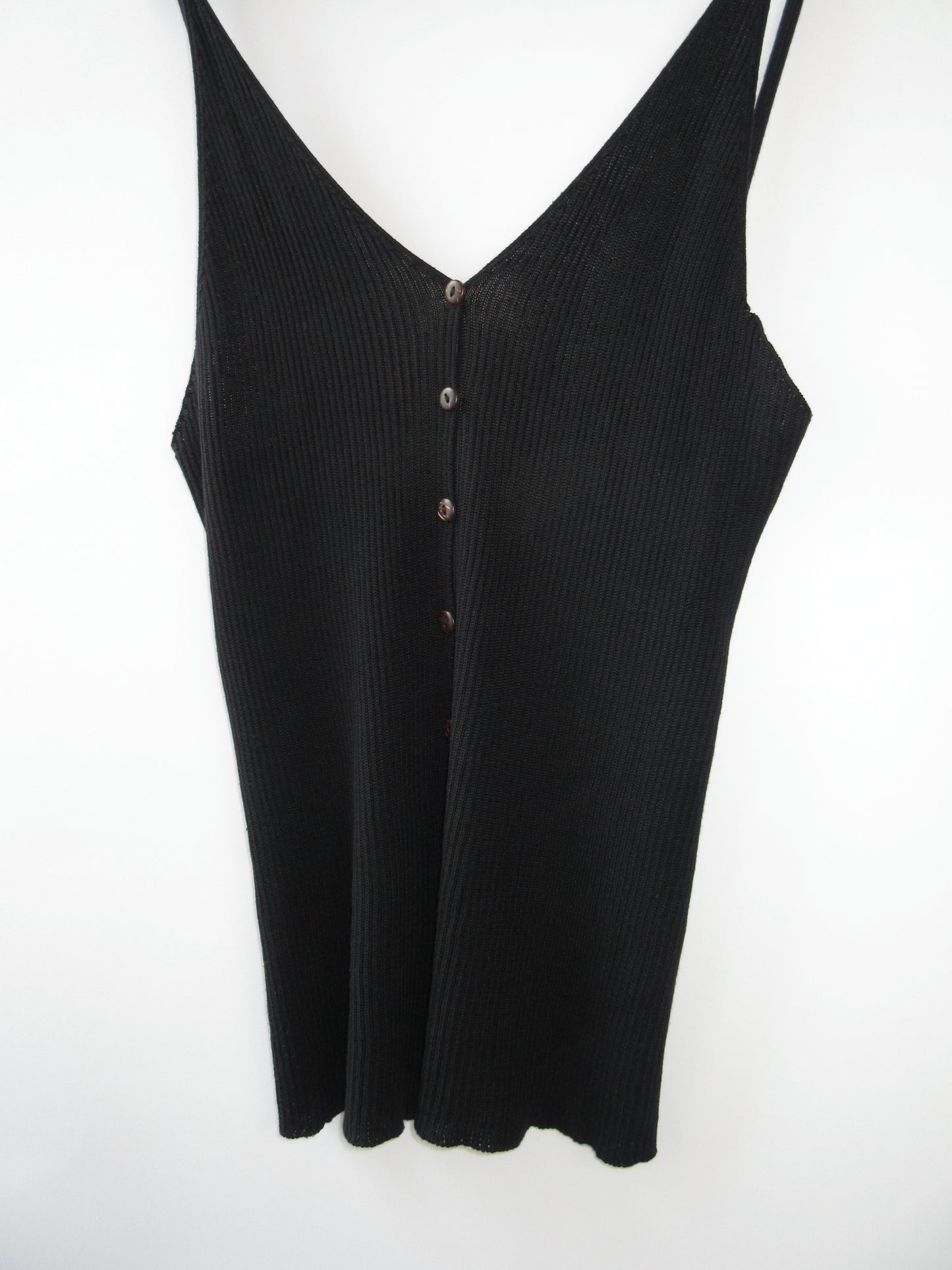 baserange sleeveless knit top