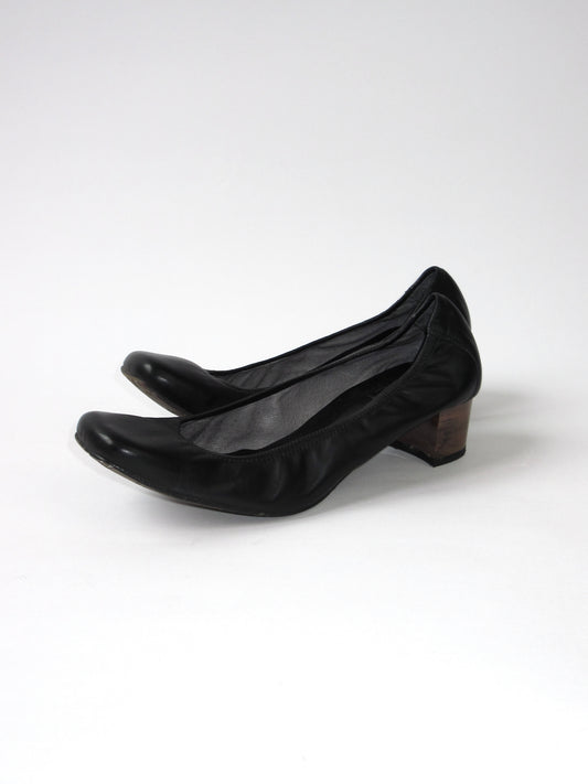 unique toe pumps