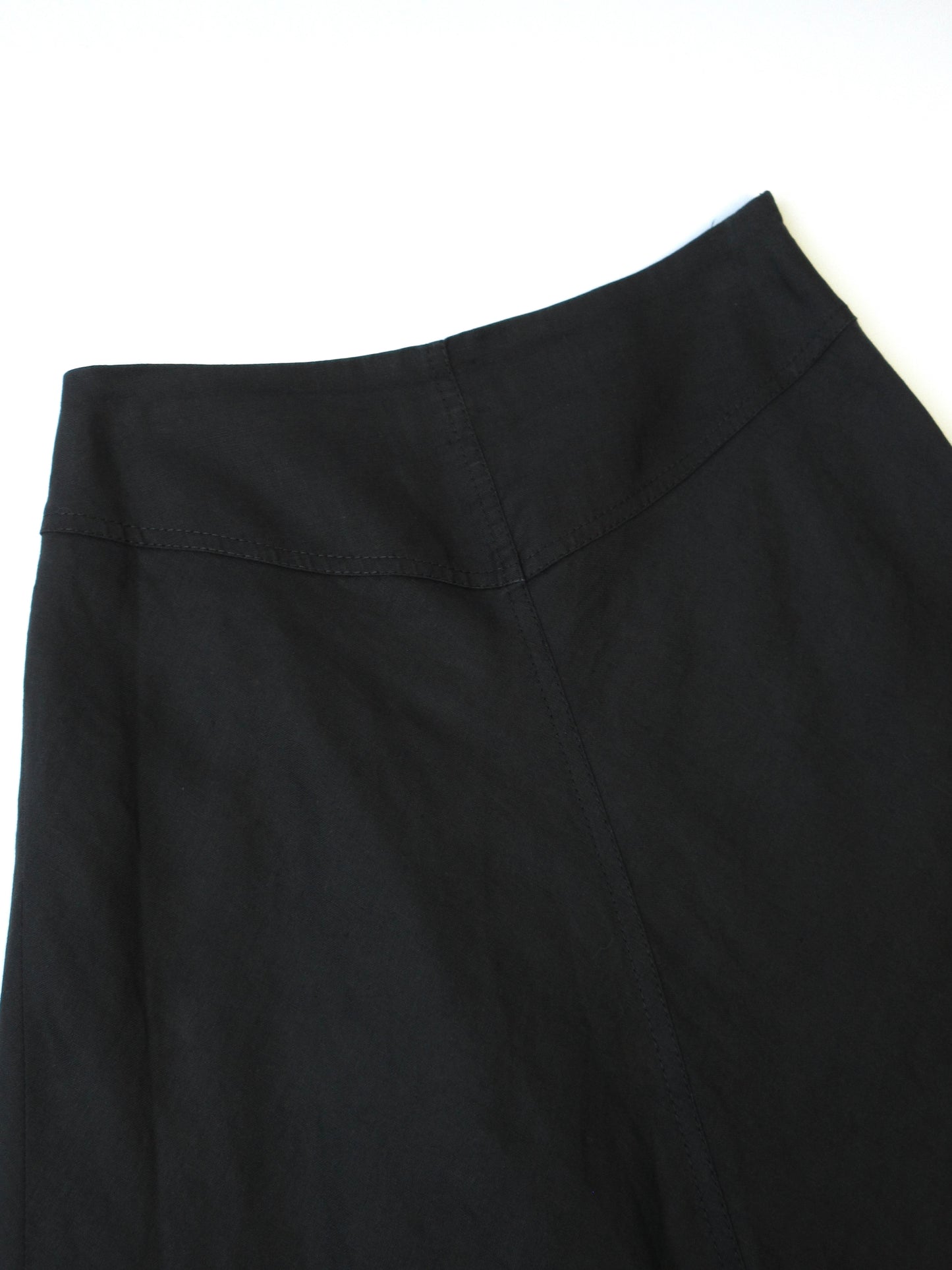 black linen skirt