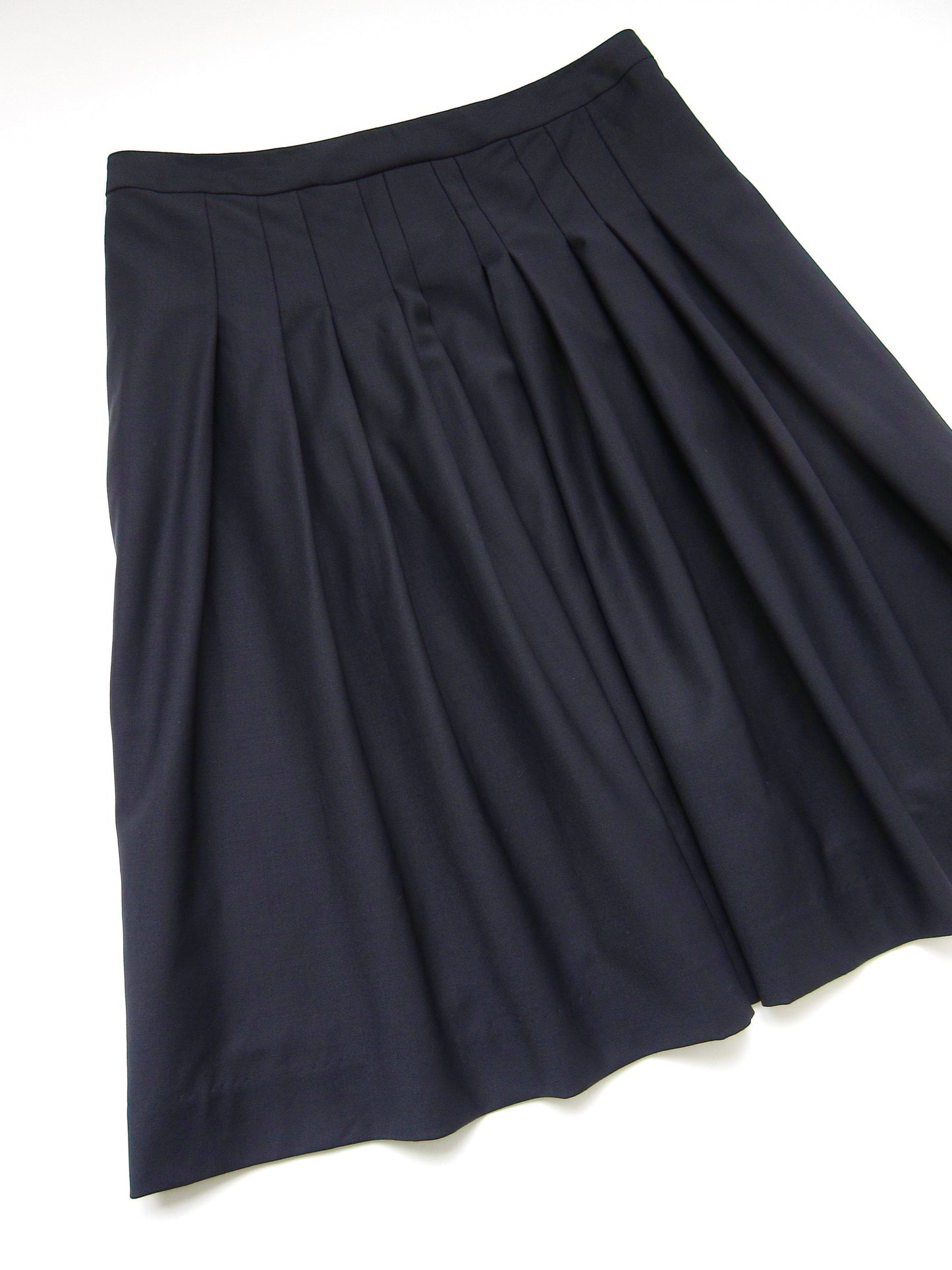 theory luxe tack flare skirt