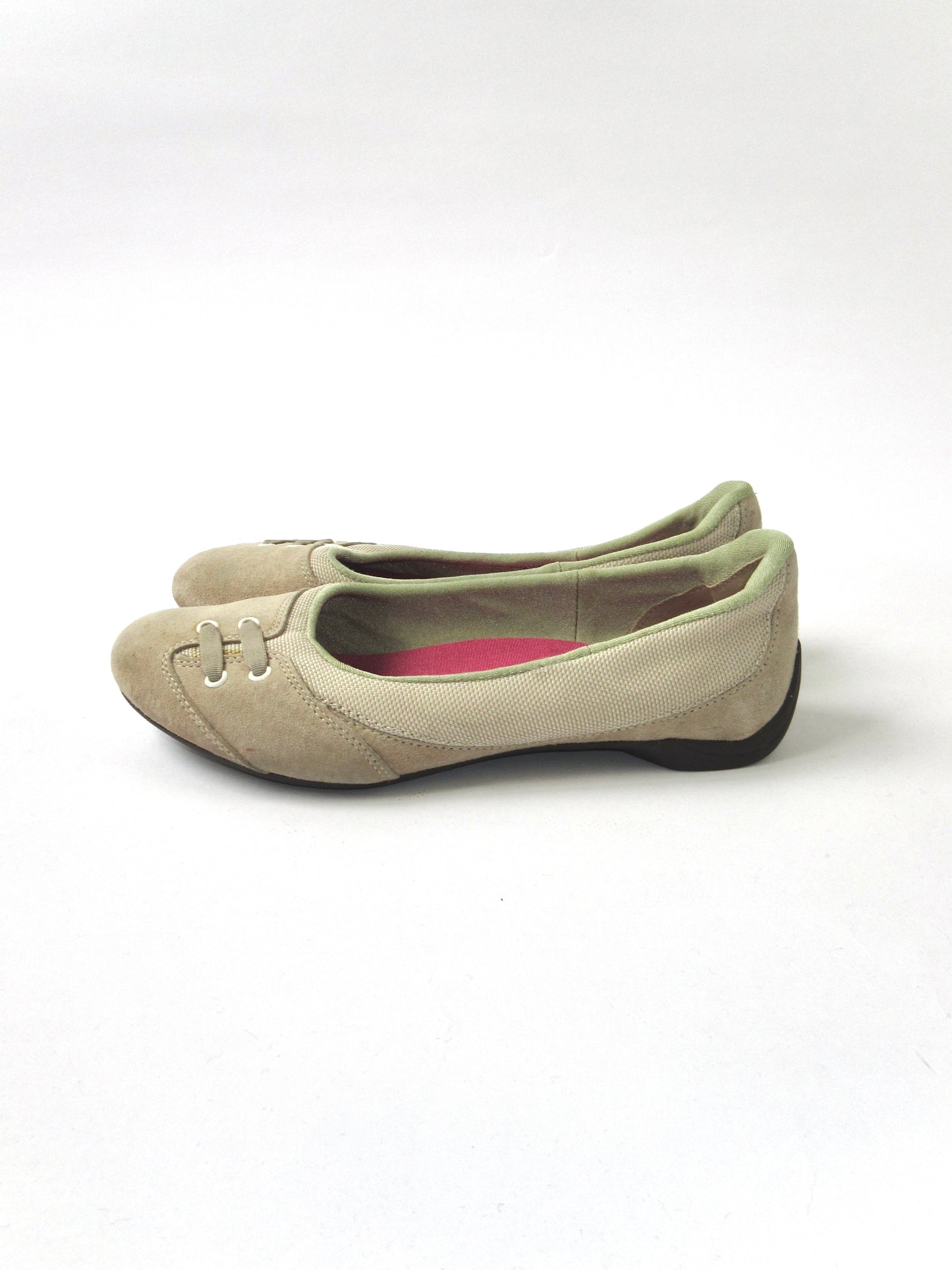 beige color ballet shoes