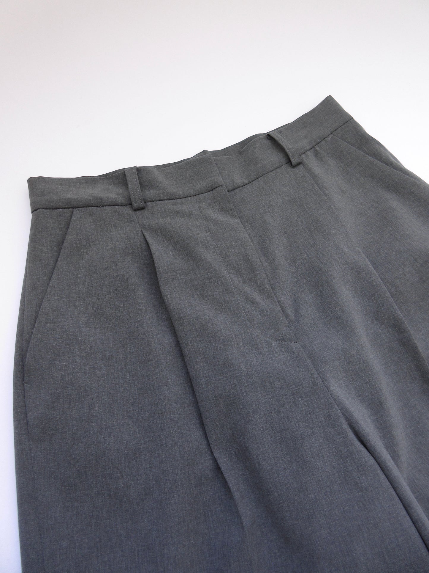 tuck wide gray slacks