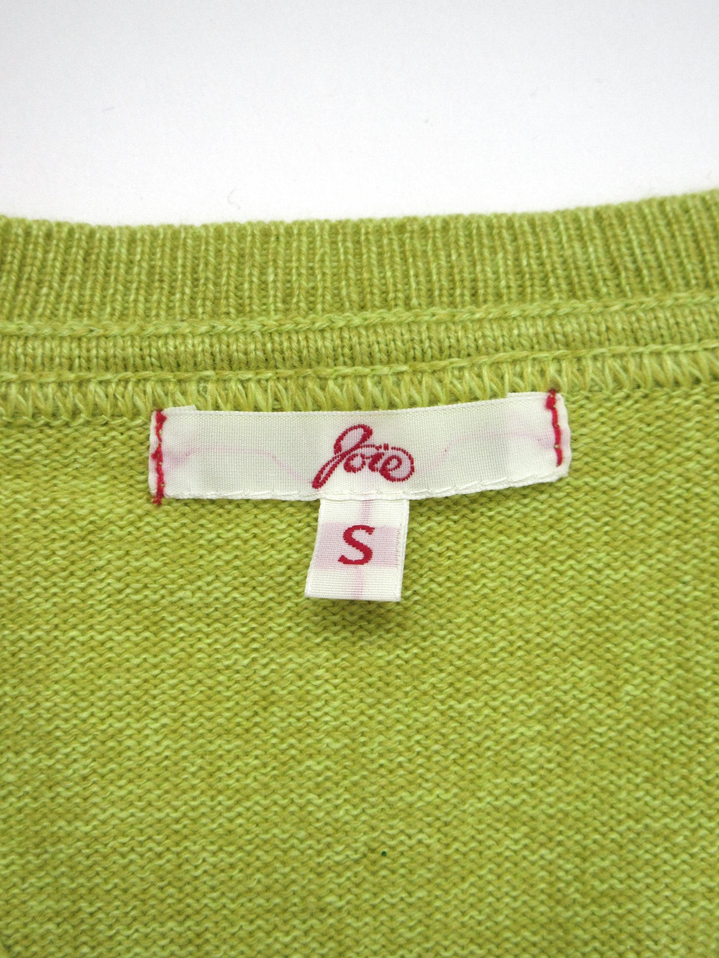 green color raglan sleeve knit top