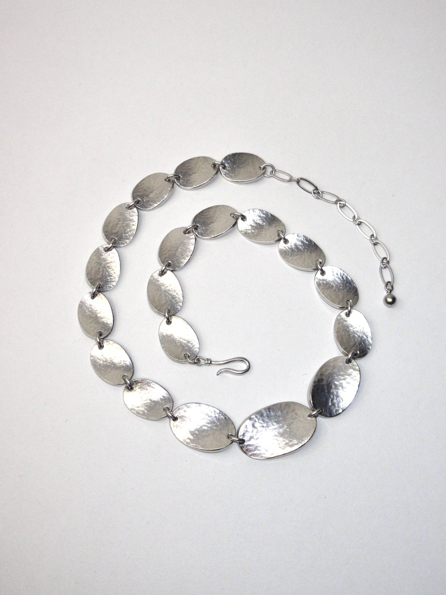 matal plate necklace