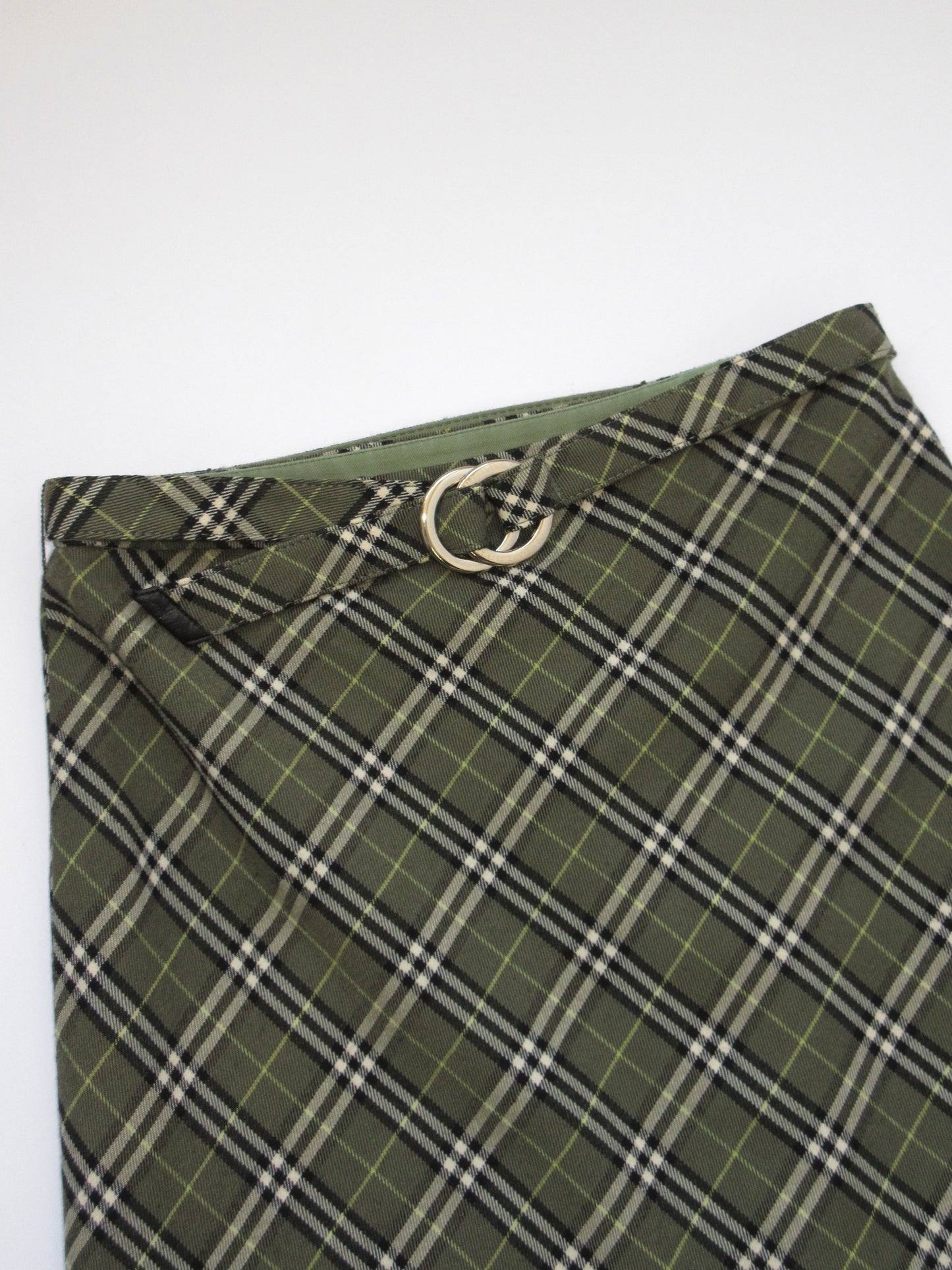 Burberry plaid skirt