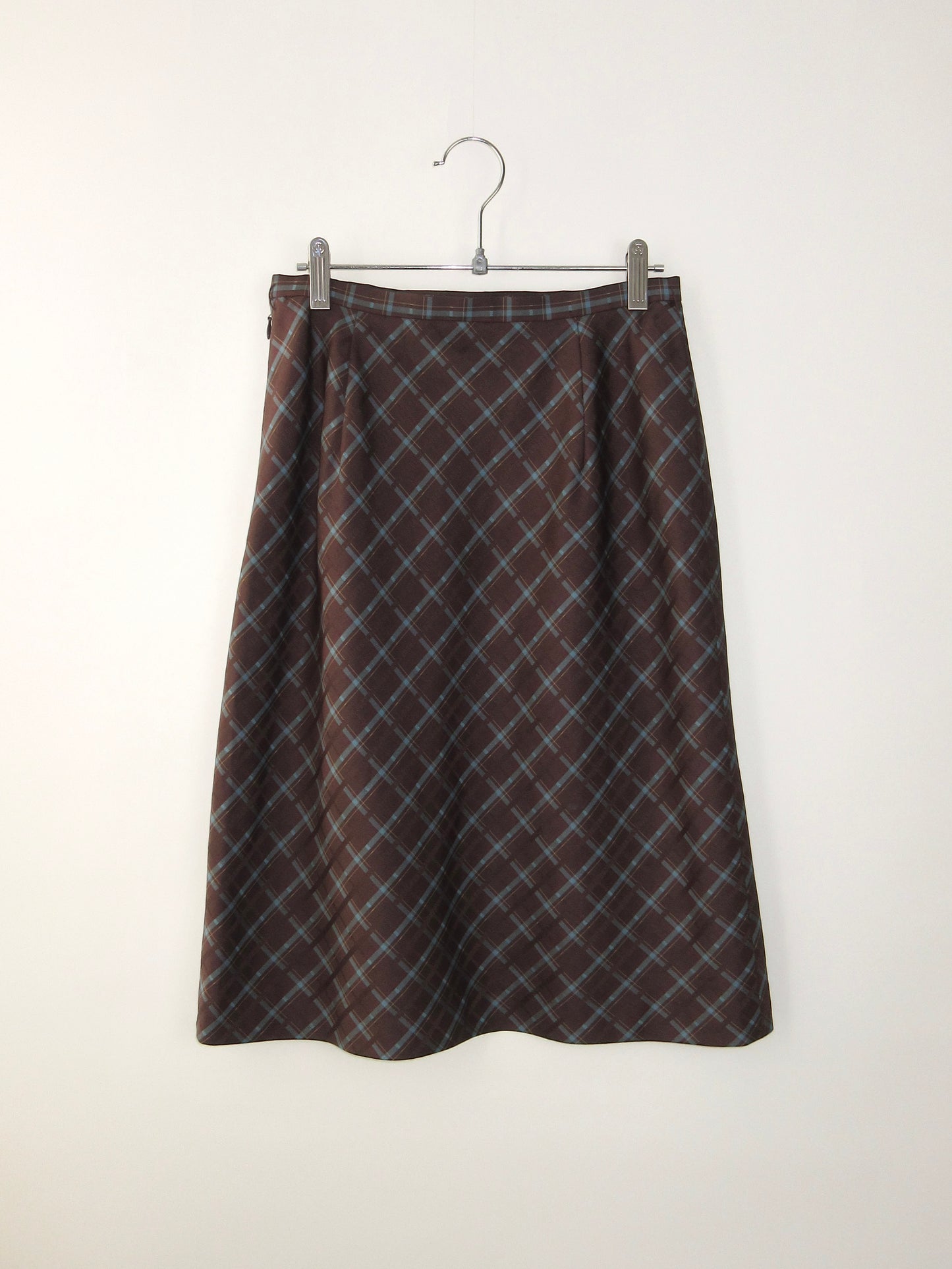 brown plaid skirt