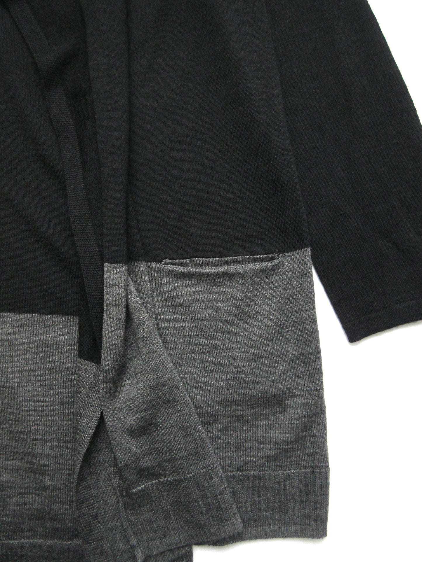 A/T bi-color knit tunic