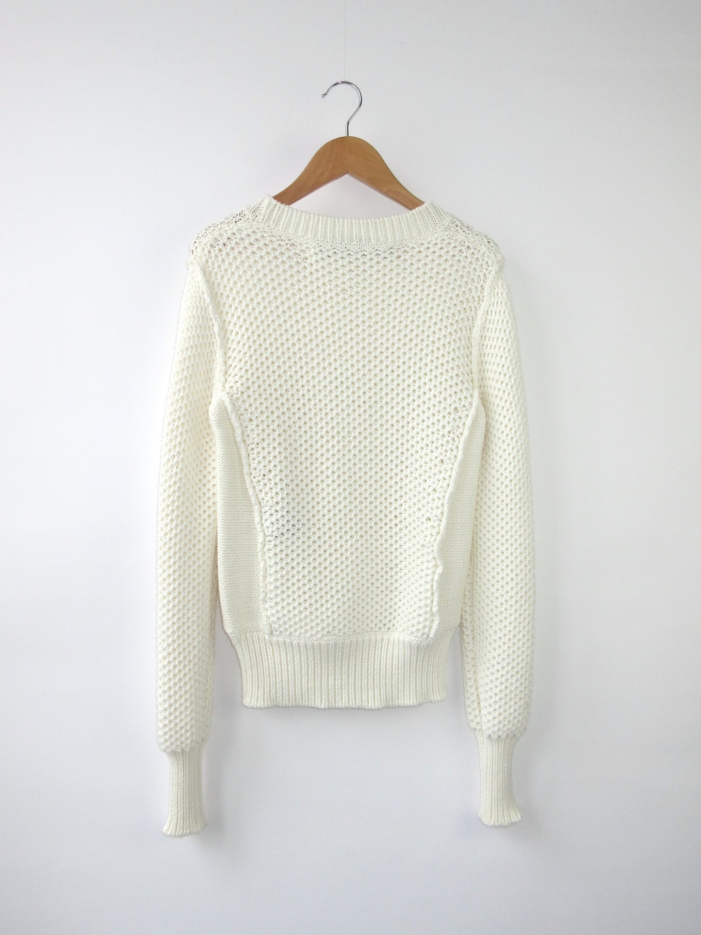 low gauge kangaroo pocket knit