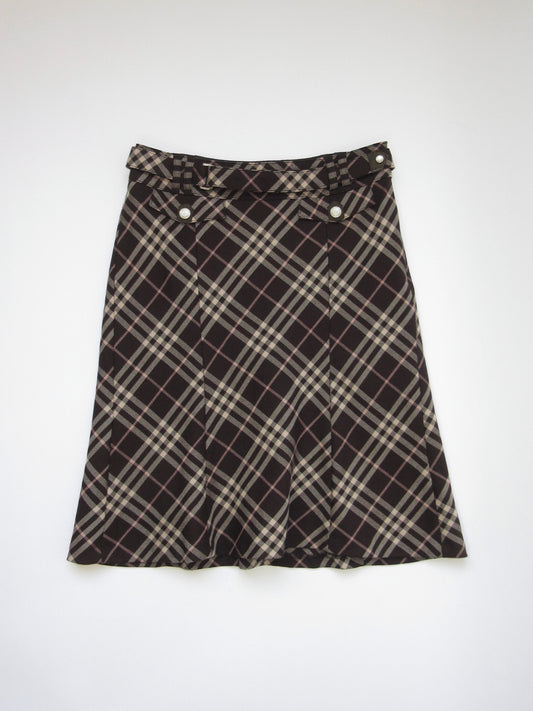 Burberry plaid skirt