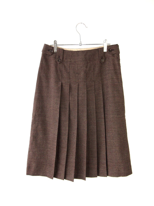 brown pleated skirt