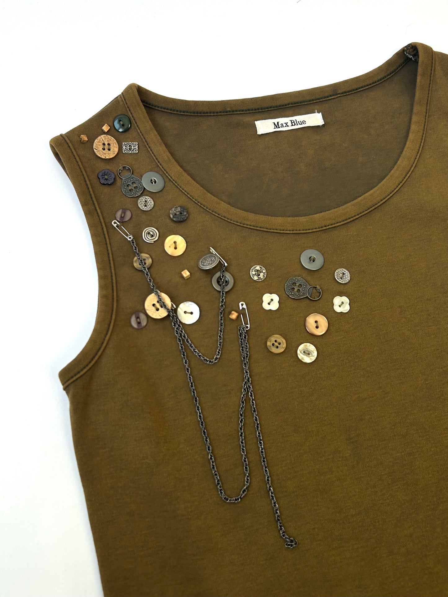 button design sleeveless top