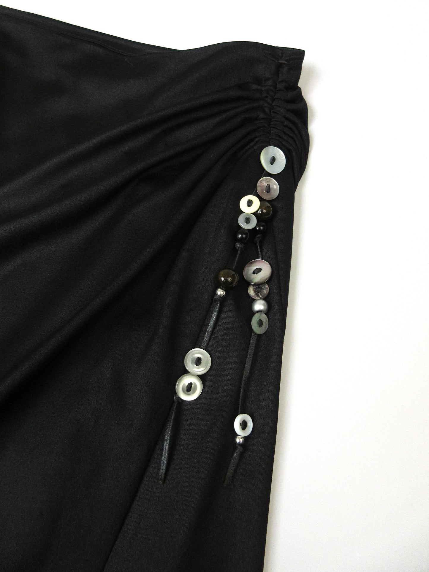 08 droplet roots skirt