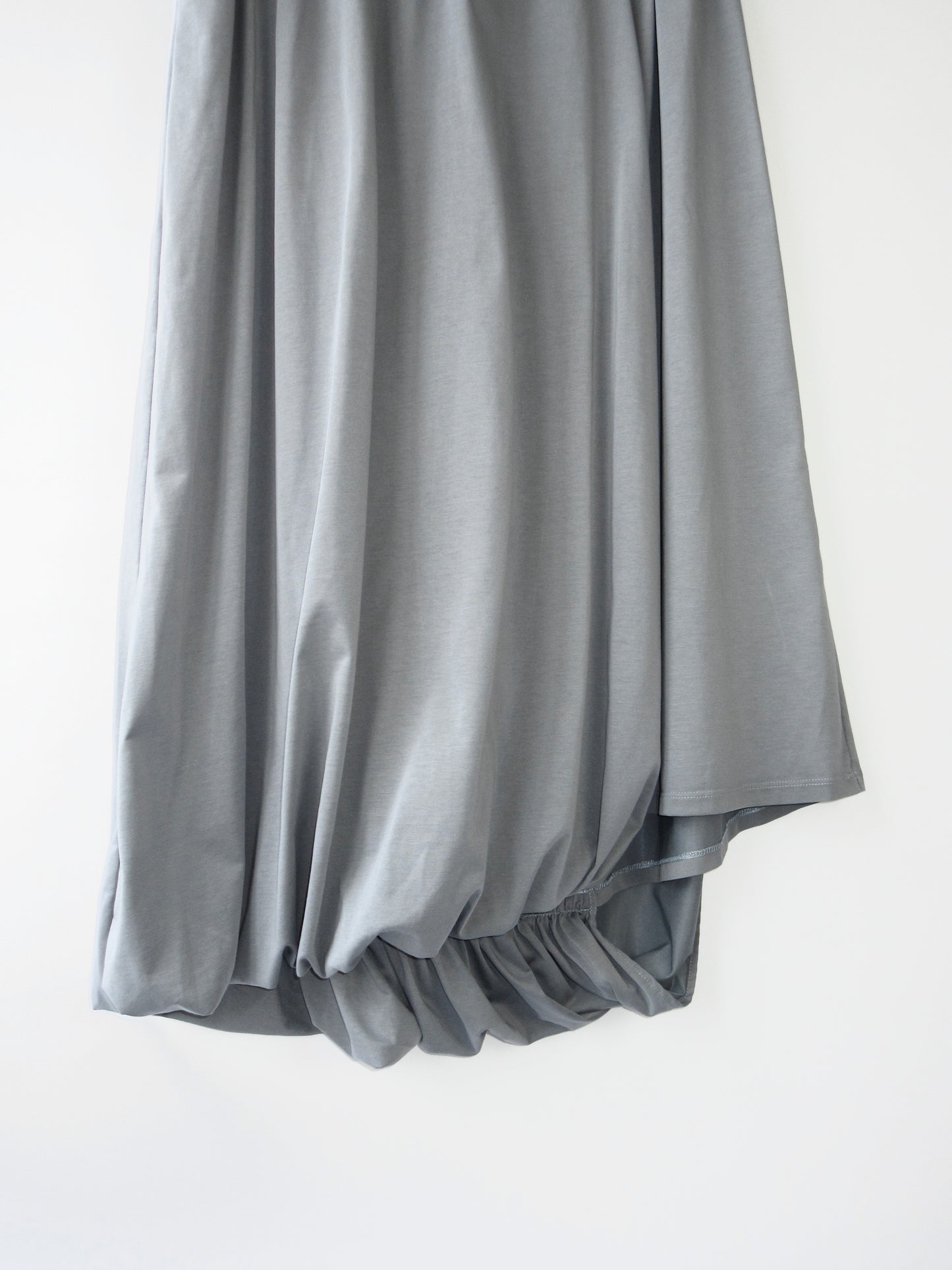08sircus asymmetry balloon skirt